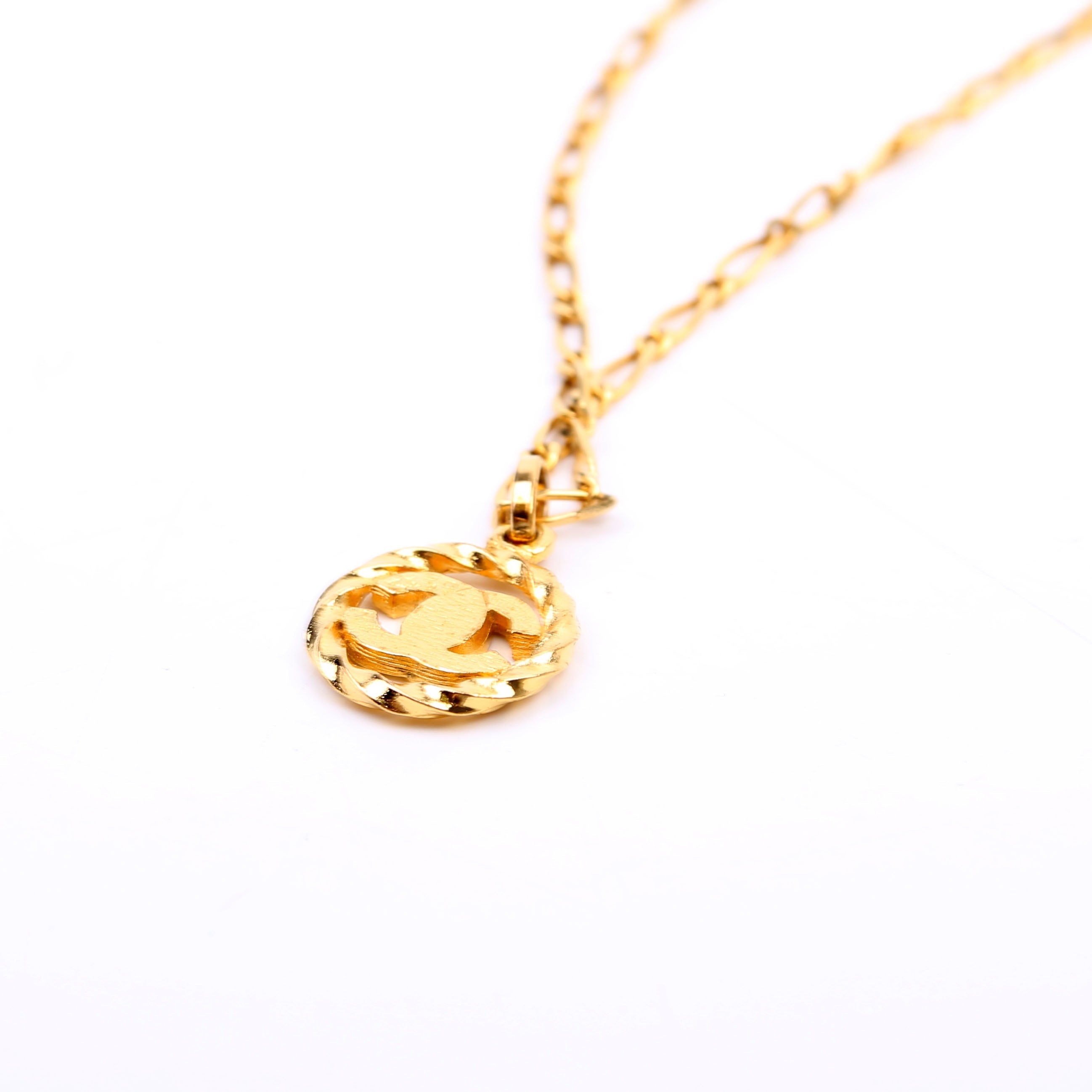 CC Crystal Cut-Out Pendant Necklace Gold