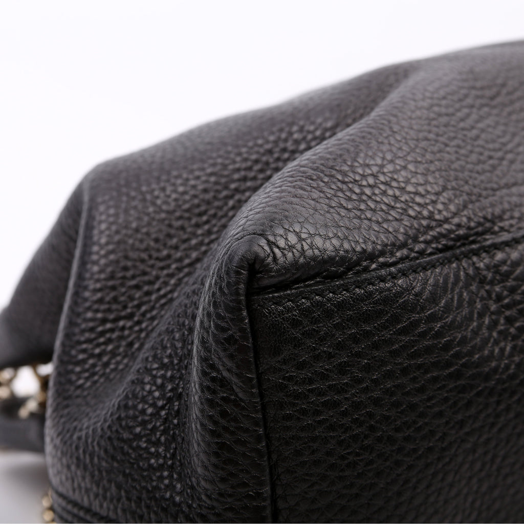 308982 Soho Leather Shoulder Medium Black