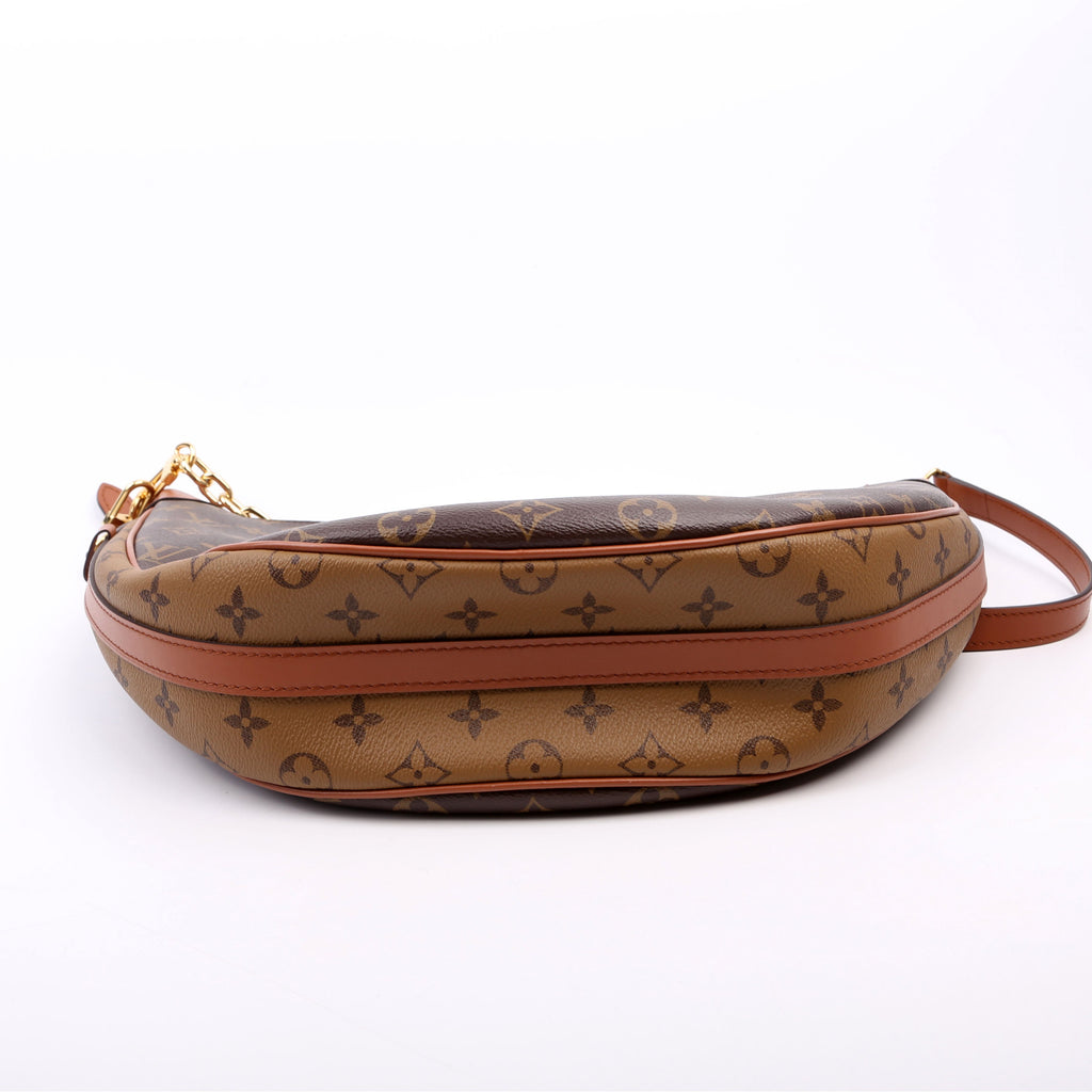 Loop Hobo Reverse Monogram