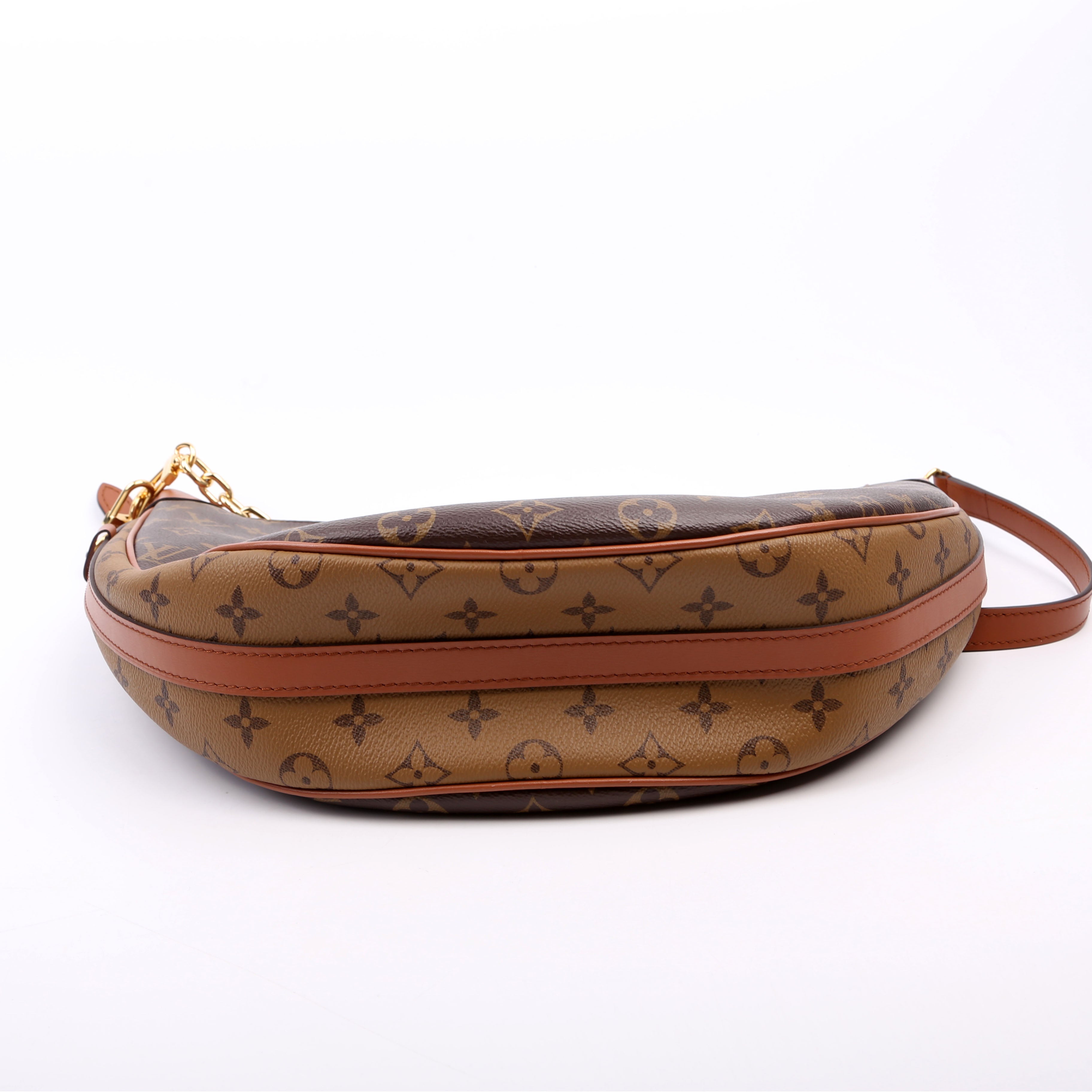 Loop Hobo Reverse Monogram