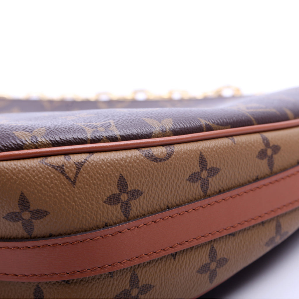 Loop Hobo Reverse Monogram