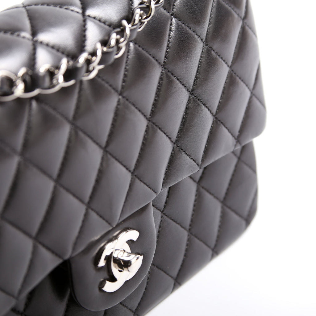 Classic Flap Medium Lambskin 17-20M Black