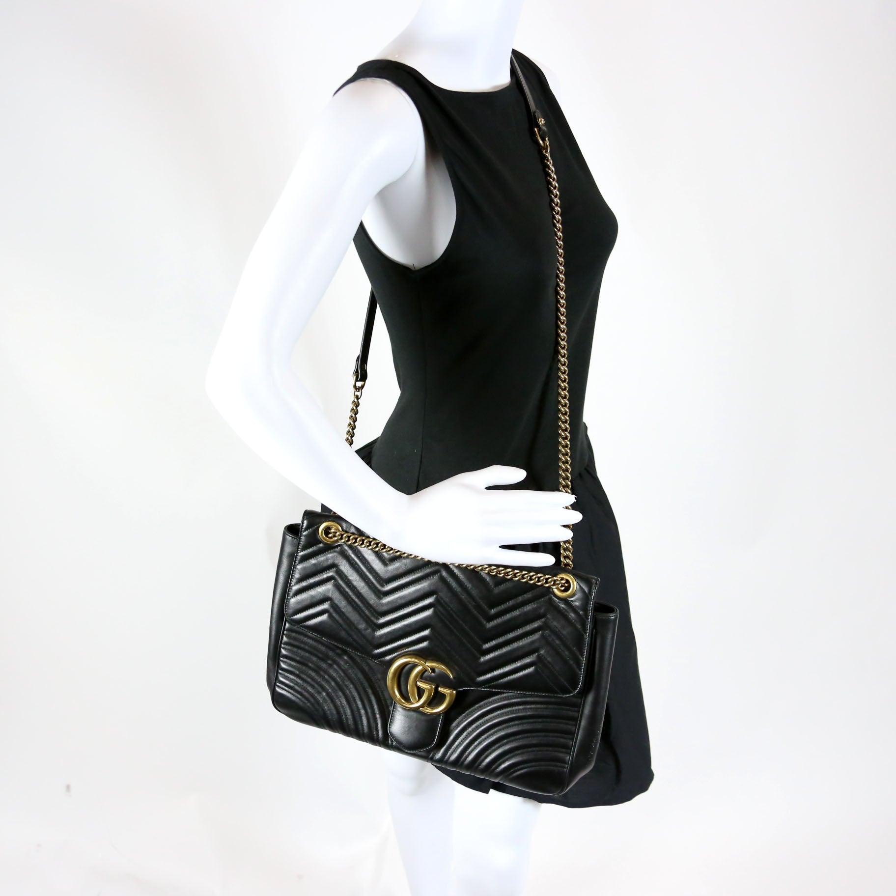 498090 Marmont Large Black