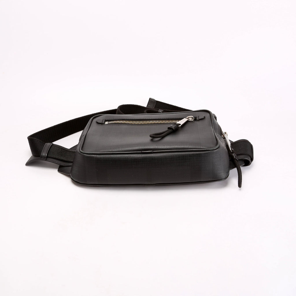 8017717 London Check Bumbag Black