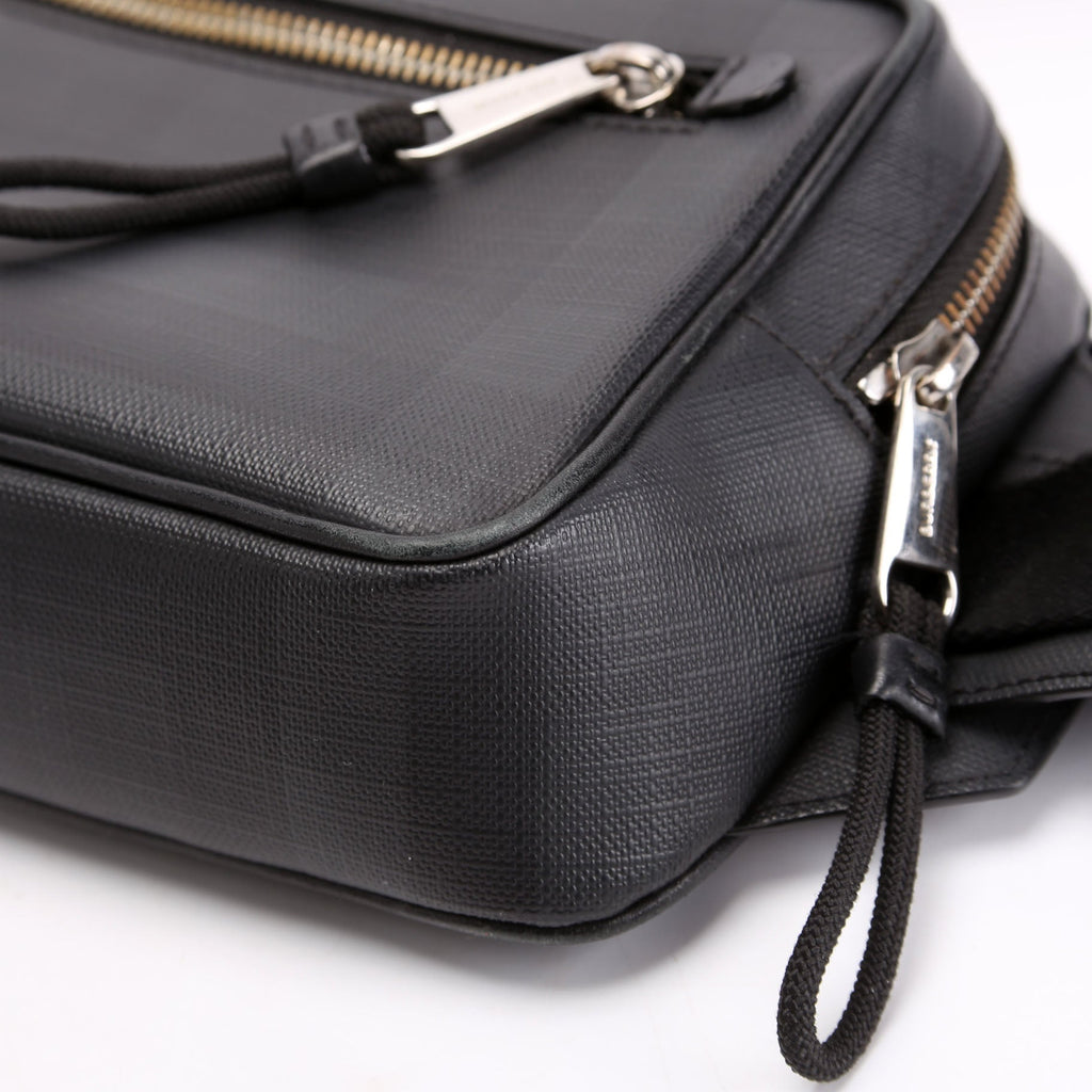 8017717 London Check Bumbag Black