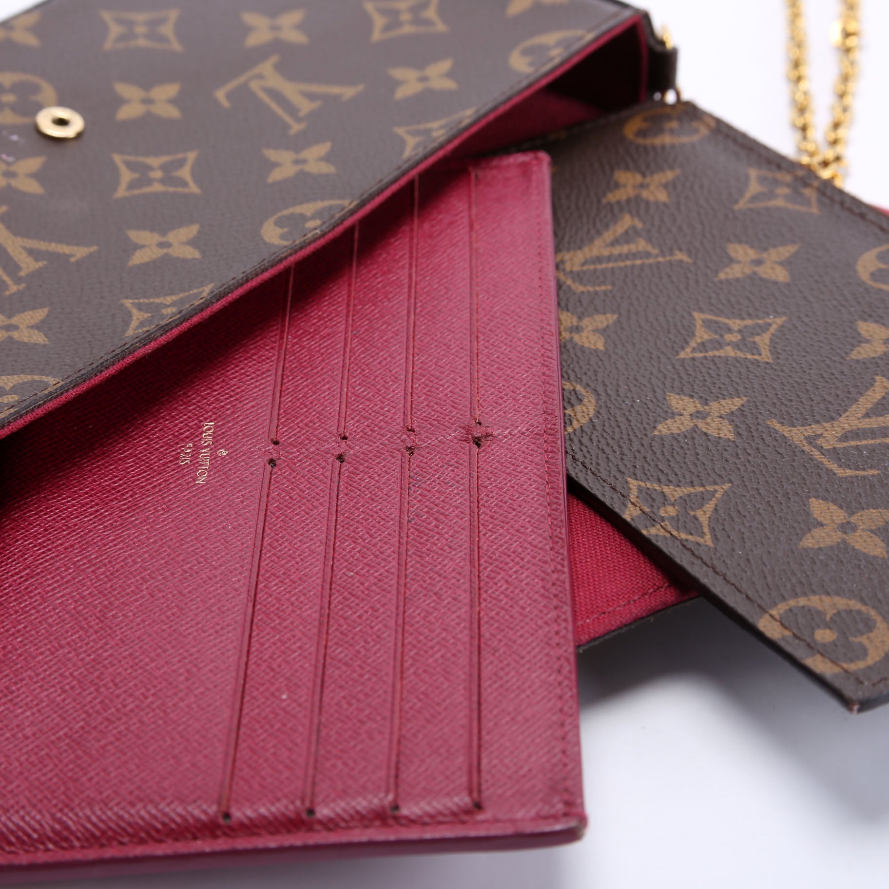 Pochette Felicie Monogram