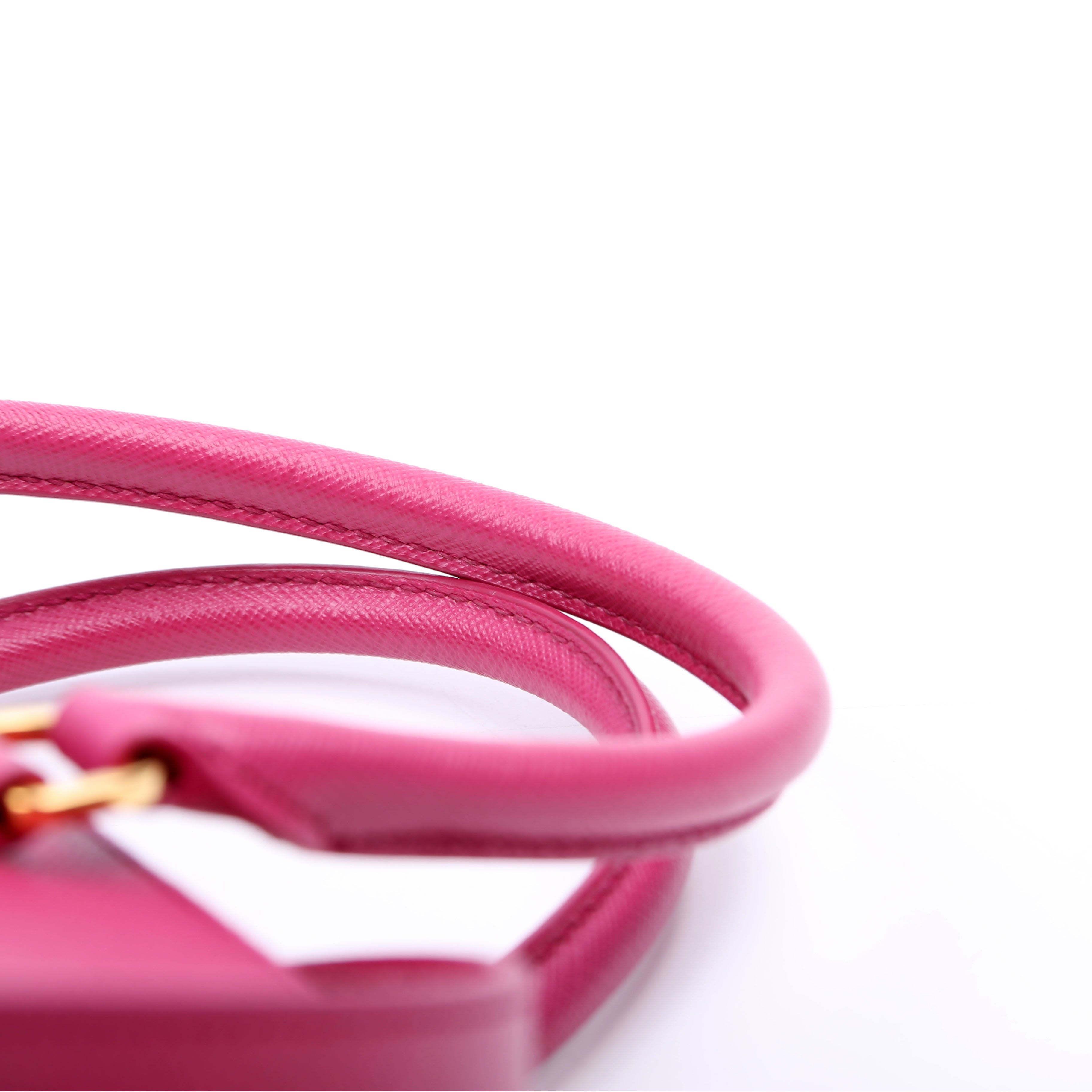 Saffiano Lux Medium Galleria Pink
