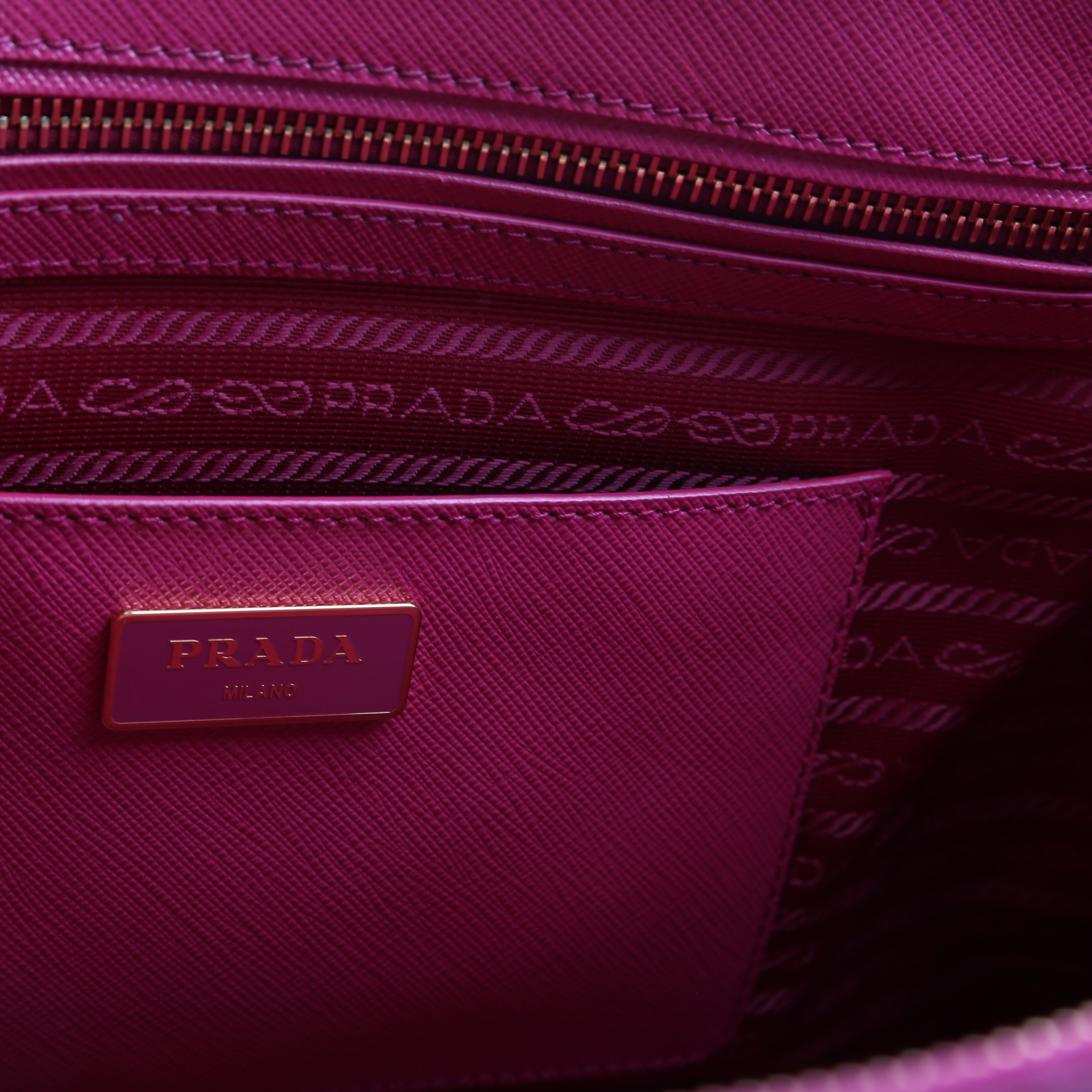 Saffiano Lux Medium Galleria Pink