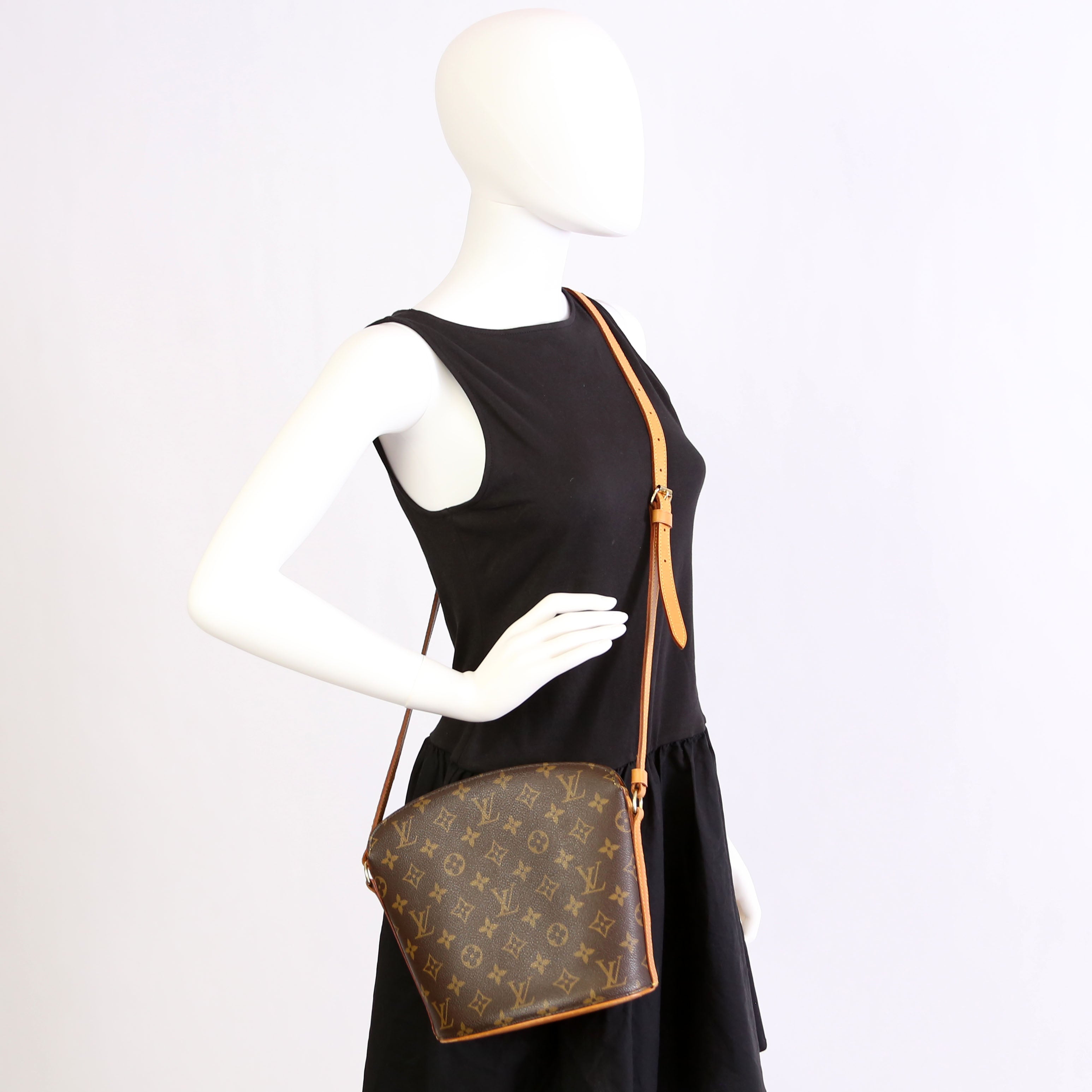Drouot Monogram