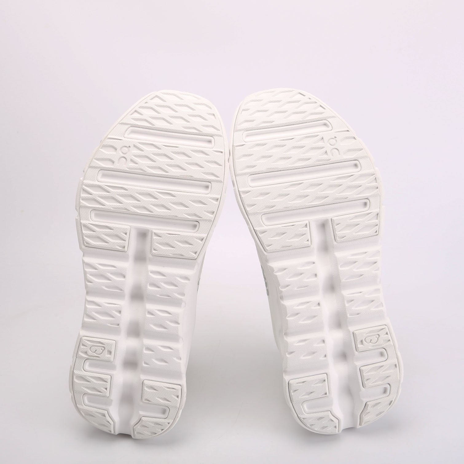 X OC Cloudtilt Sneakers Size 39