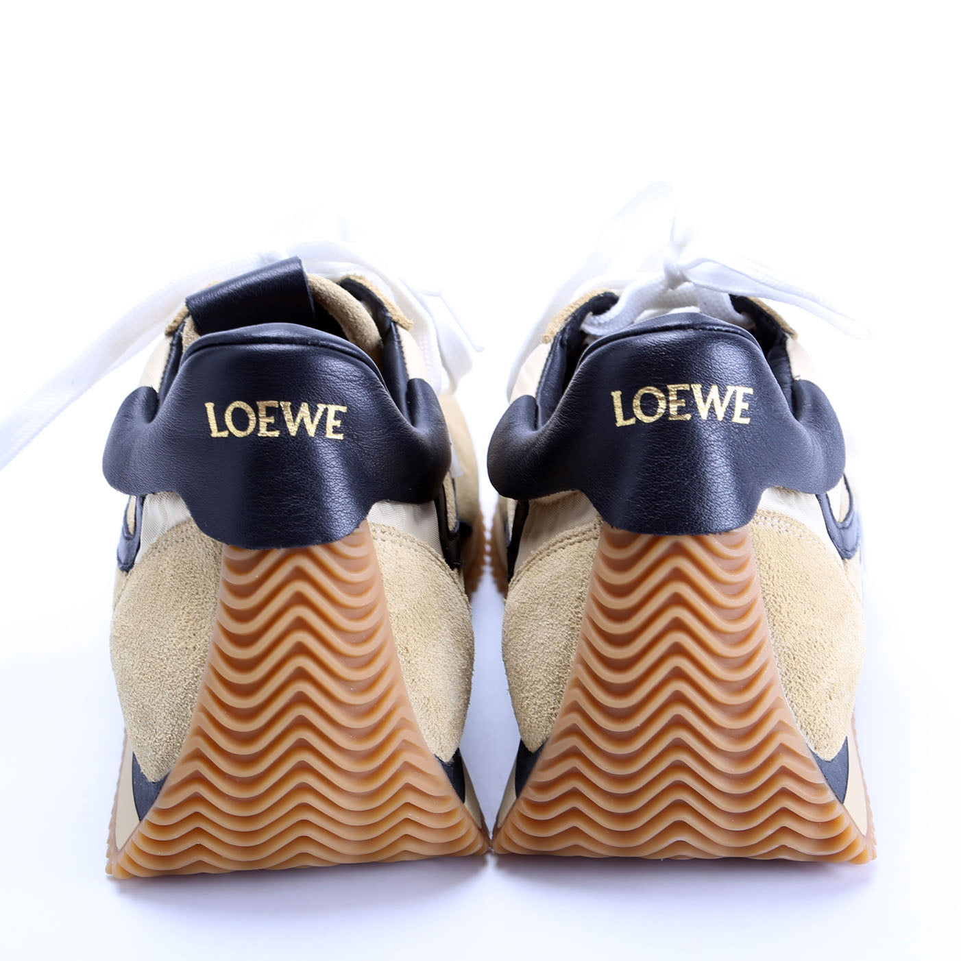 Flow Runner Mesh/Suede Sneakers Size 38 Tan/Black