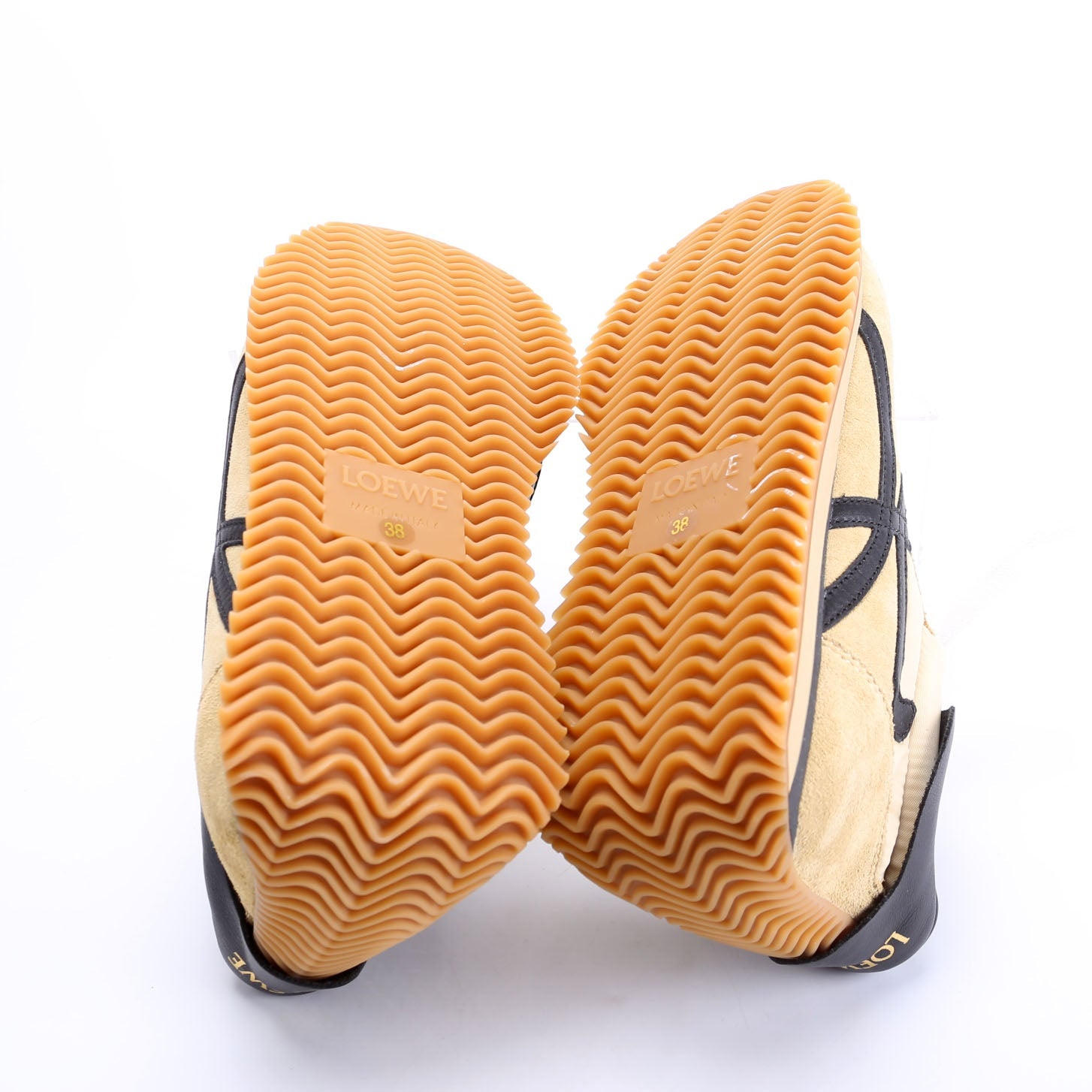 Flow Runner Mesh/Suede Sneakers Size 38 Tan/Black
