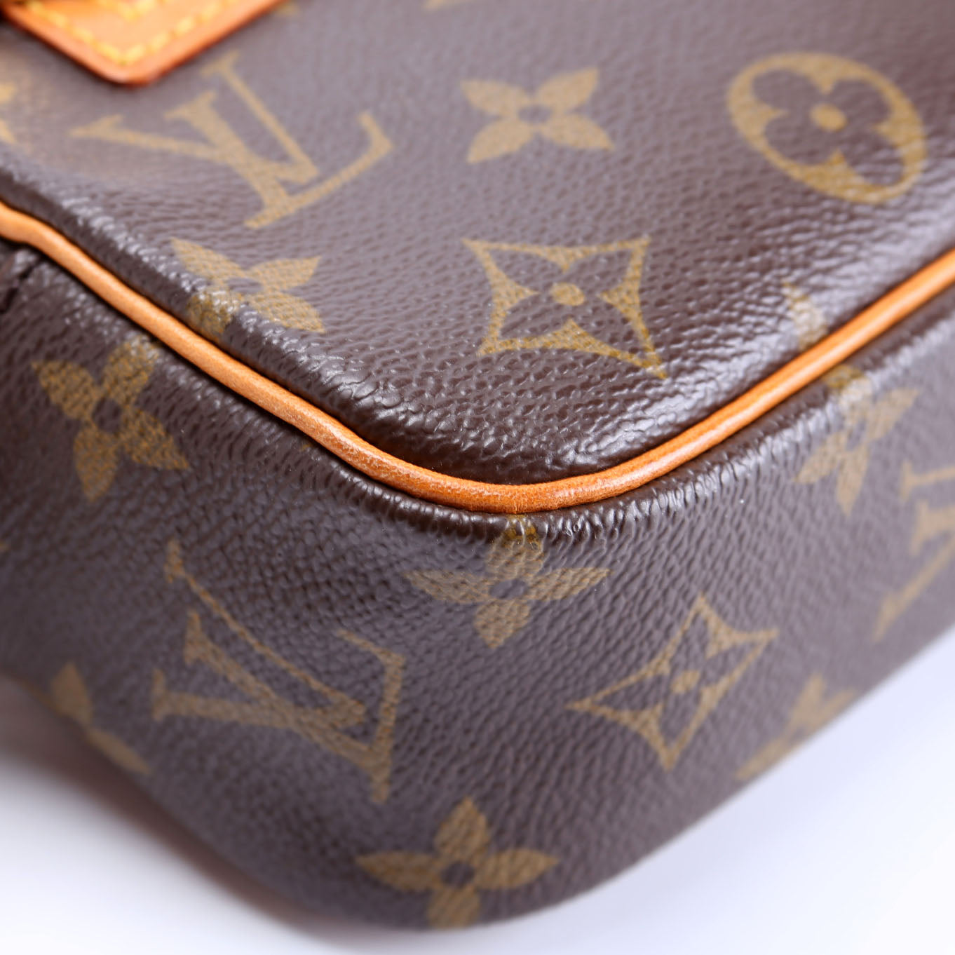 Pochette Cite Monogram Brown