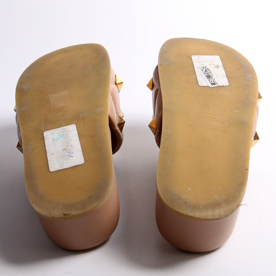 Roman Stud Platform sandals Size 38 Beige/Gold