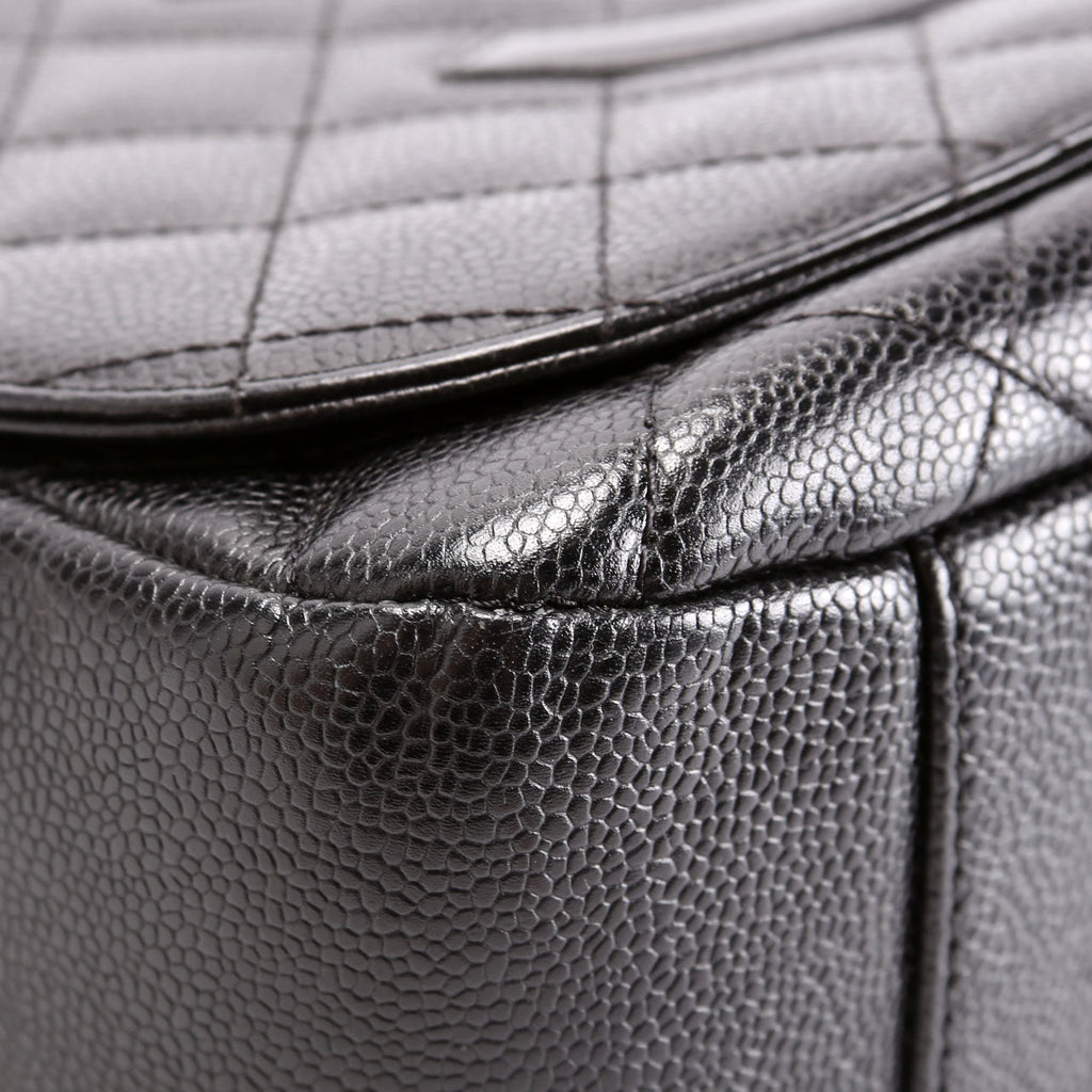 Timeless CC Medium Chain Flap Quilted Caviar 8M Black
