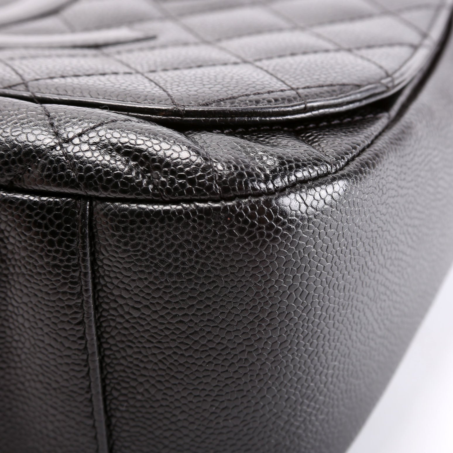 Timeless CC Medium Chain Flap Quilted Caviar 8M Black
