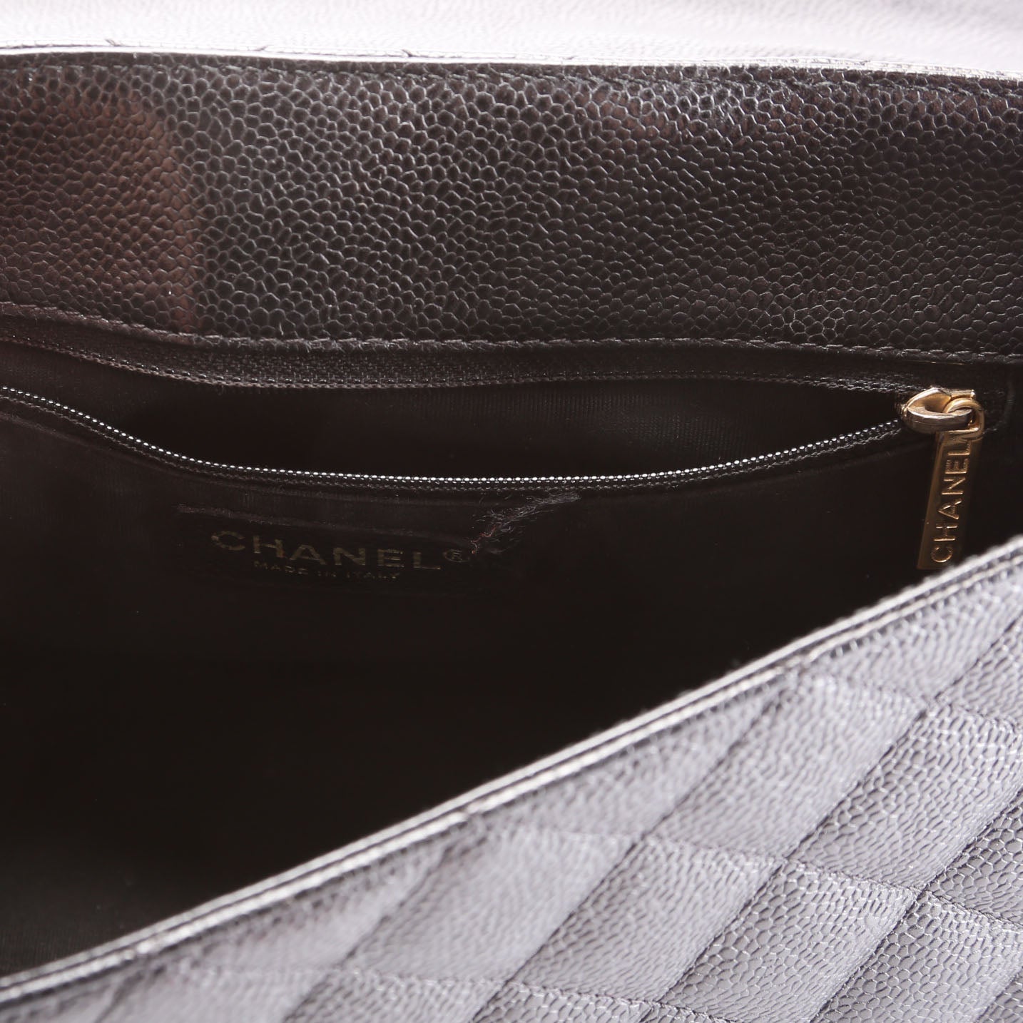 Timeless CC Medium Chain Flap Quilted Caviar 8M Black