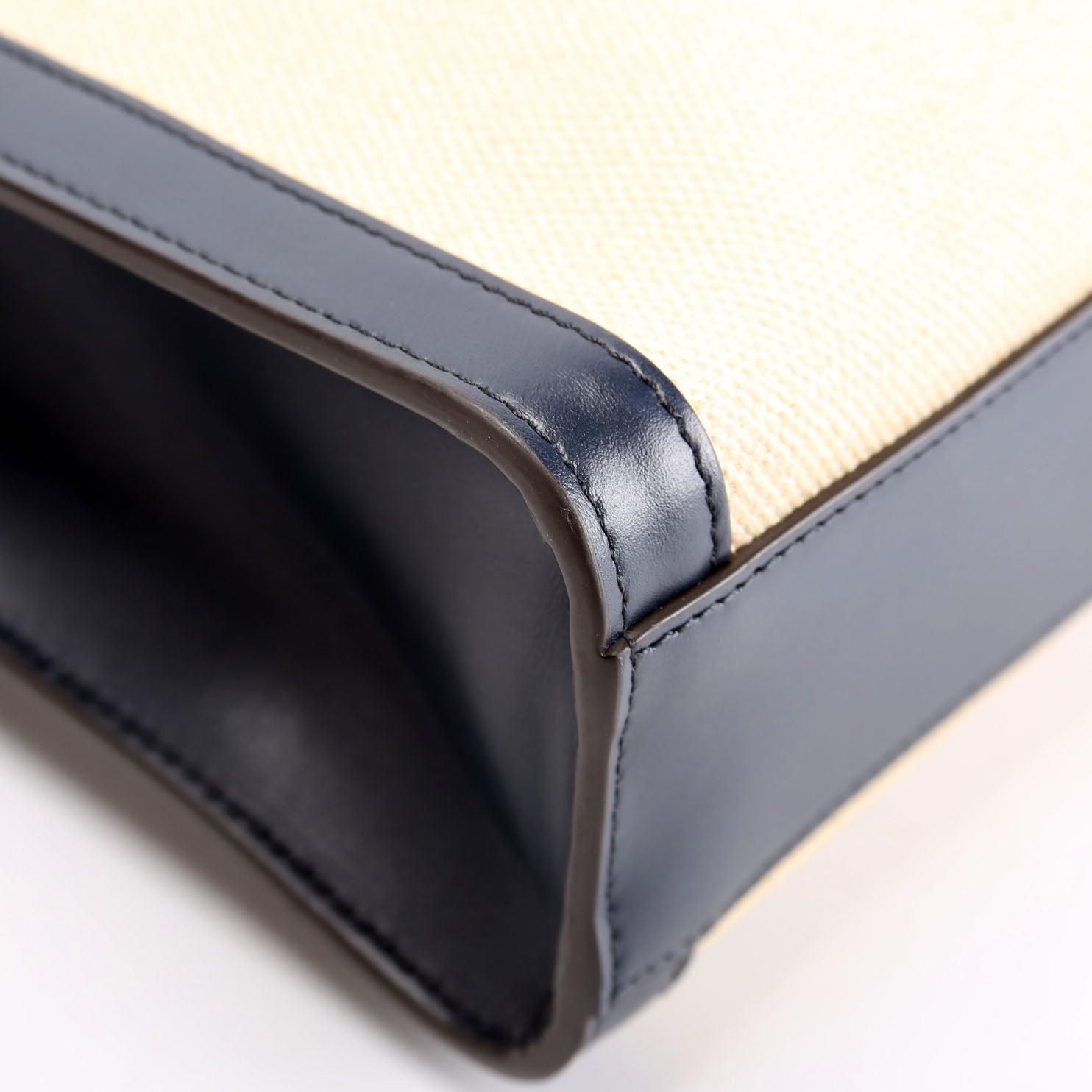Cabas Vertical Small Canvas Tan