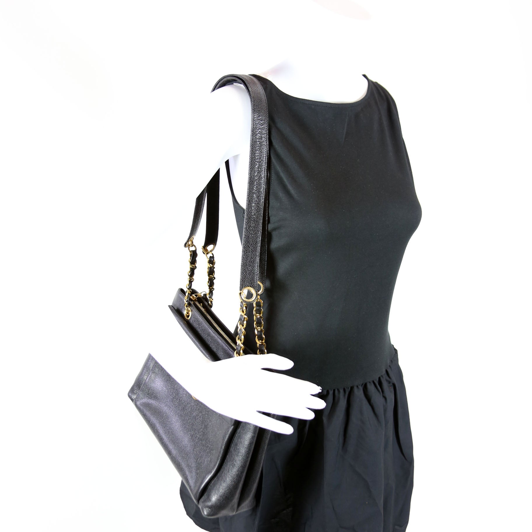 Turnlock CC Flap Shoulder Caviar Vintage Black