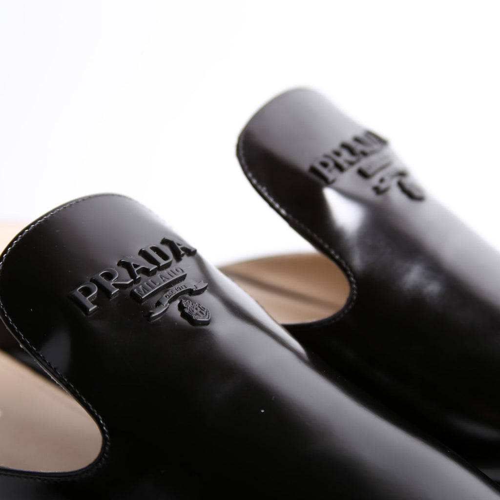 Logo Pointed Toe Mules Size 40 Black