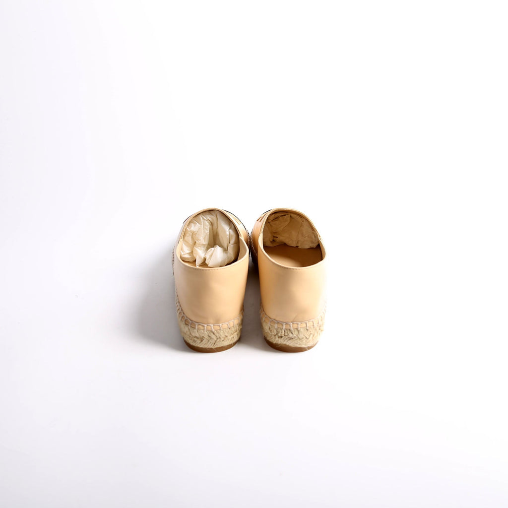 CC Espadrilles Size 38 Beige/Black