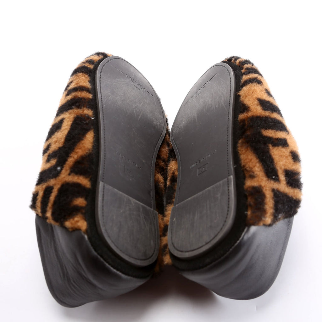 Zucca Shearling Slippers Size 37