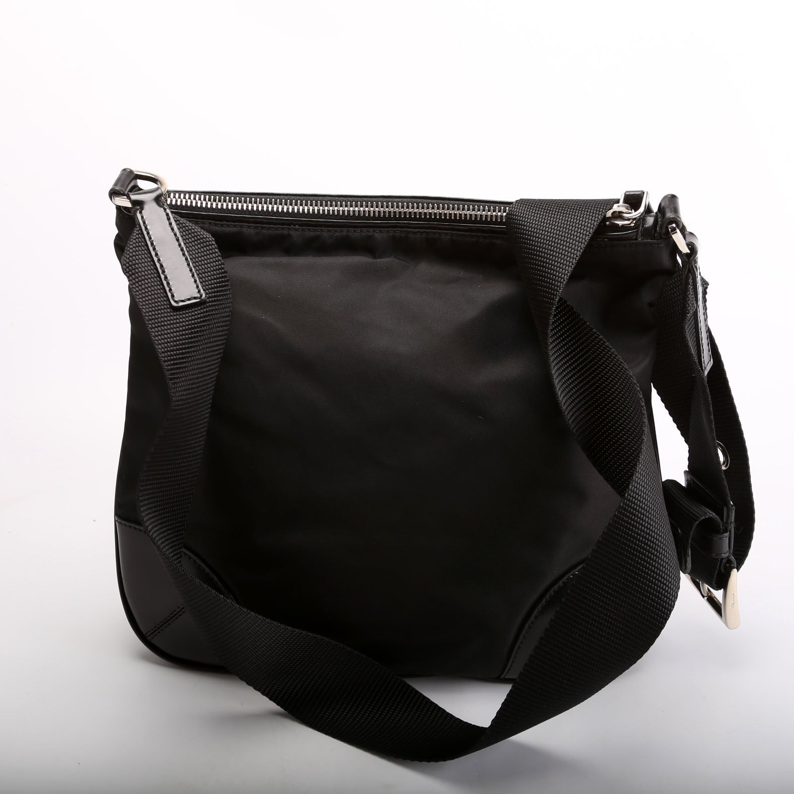 BT0326 Nylon Shoulder Bag Vintage Black