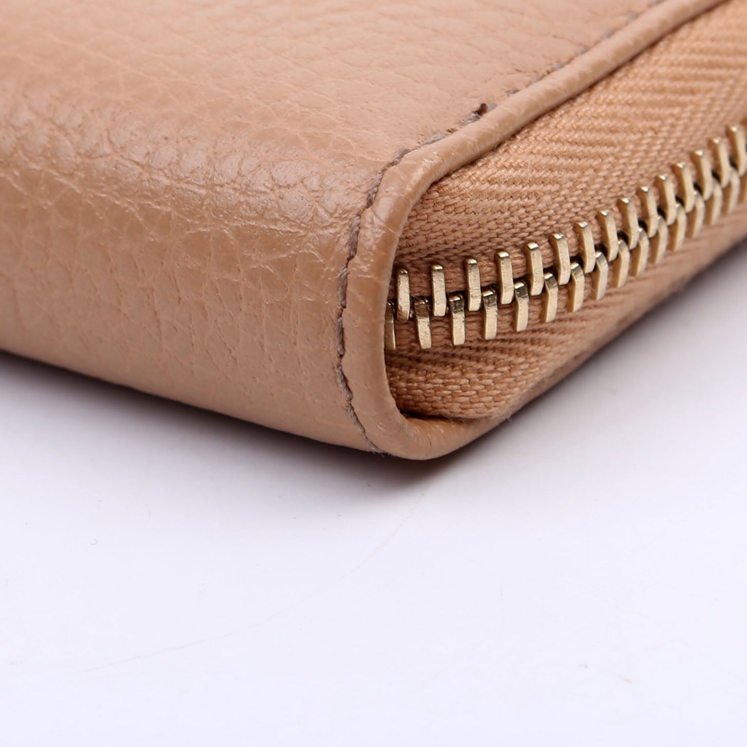 598187 Soho Zip Around Wallet Tan