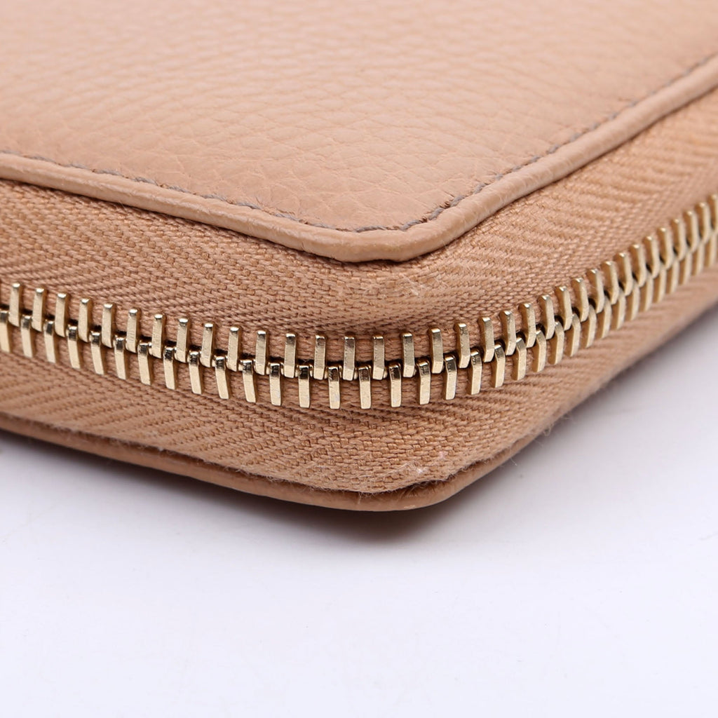 598187 Soho Zip Around Wallet Tan