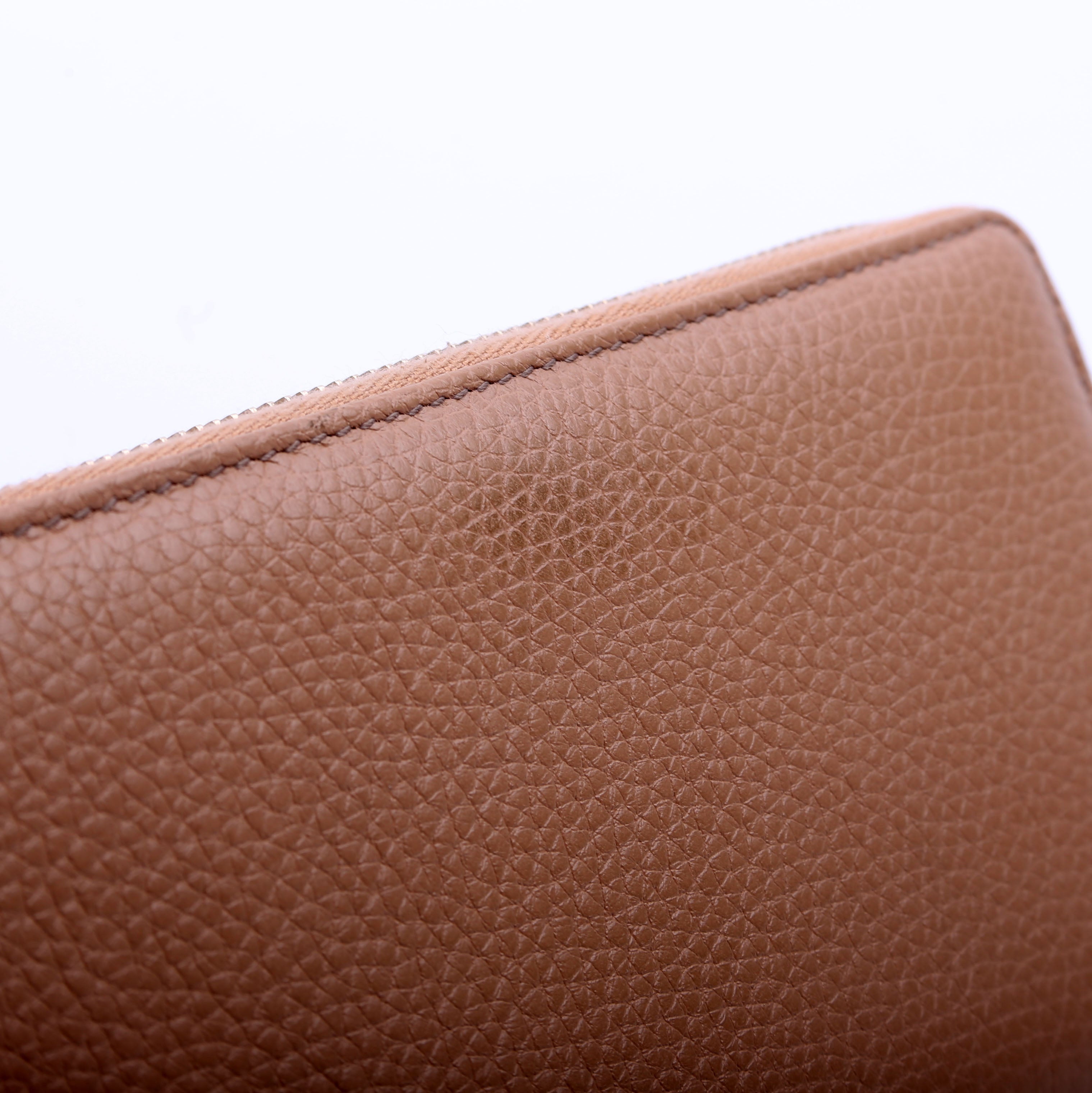 598187 Soho Zip Around Wallet Tan