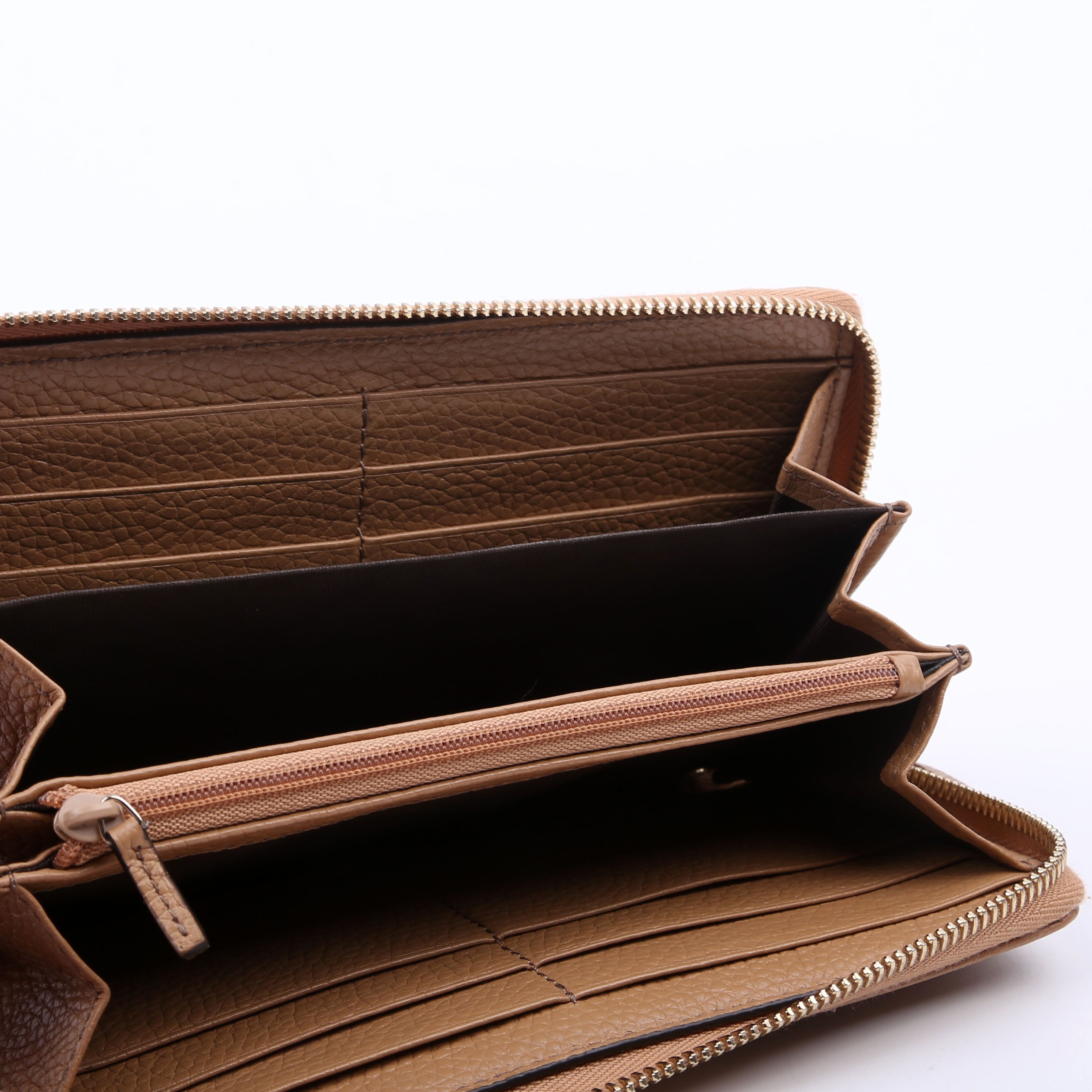 598187 Soho Zip Around Wallet Tan