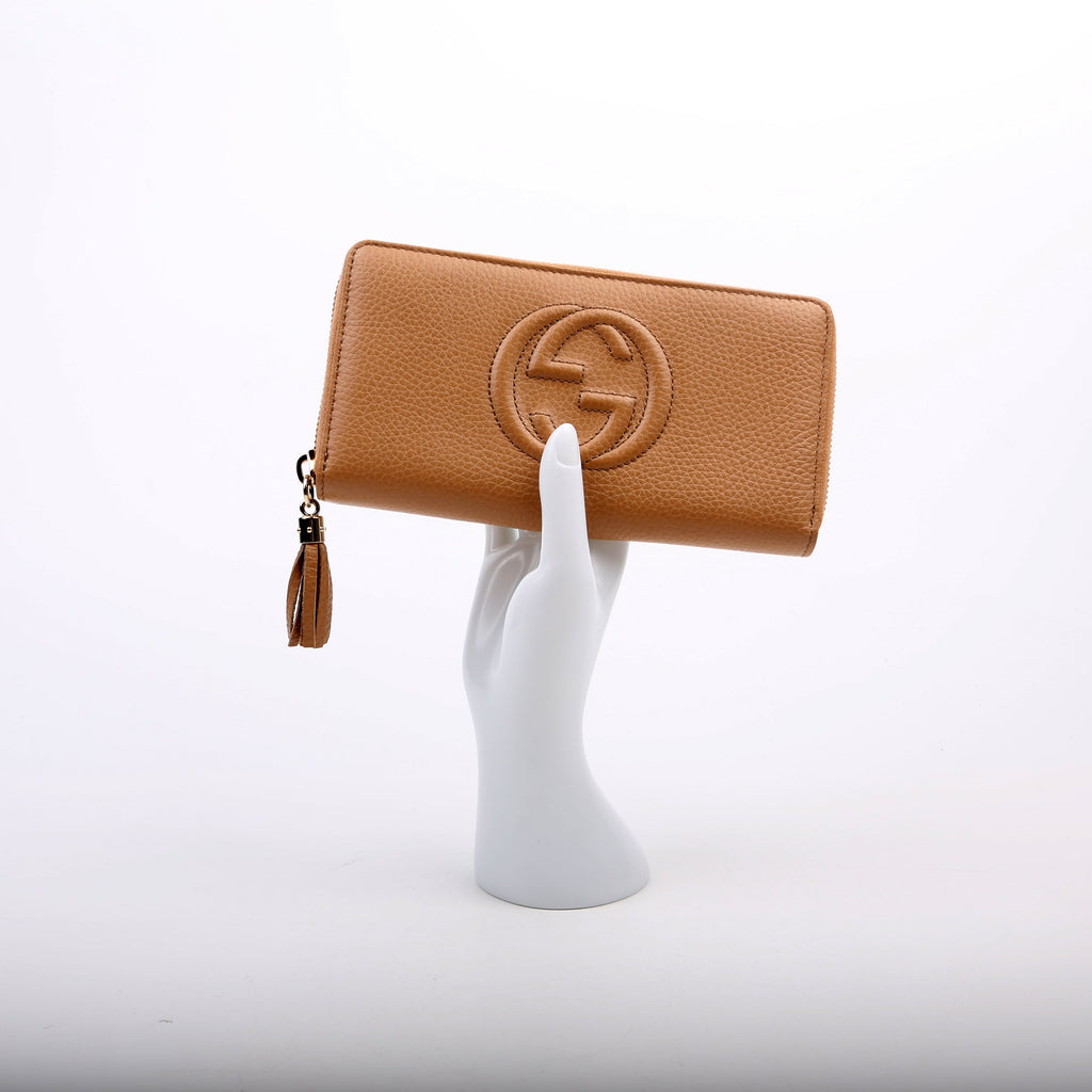 598187 Soho Zip Around Wallet Tan