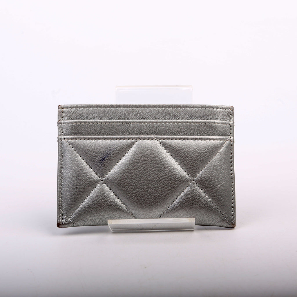 Quilted Lambskin 19 Card Holder Silver