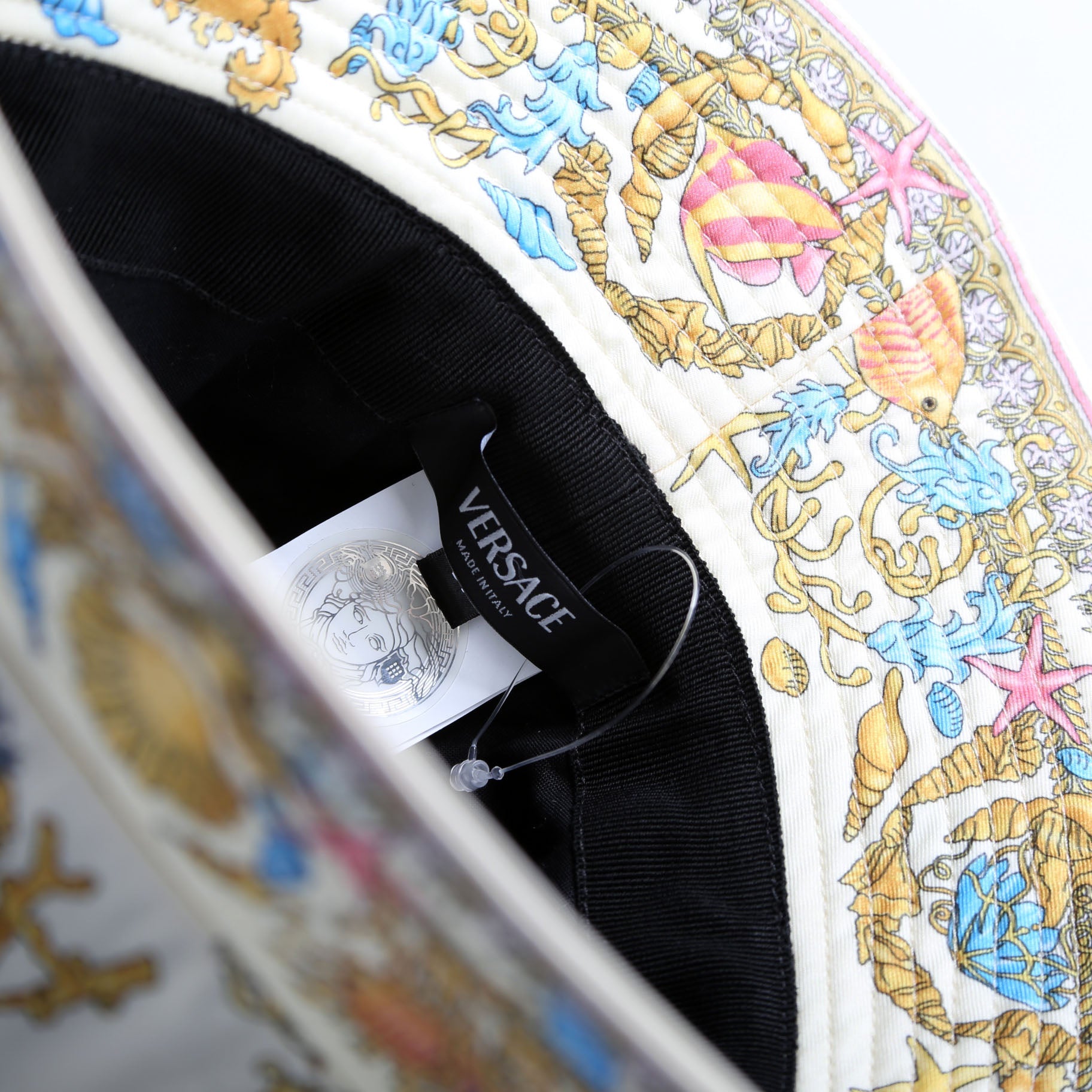 Underwater Barocco Logo Bucket Hat Size 57 Cream/Multicolor
