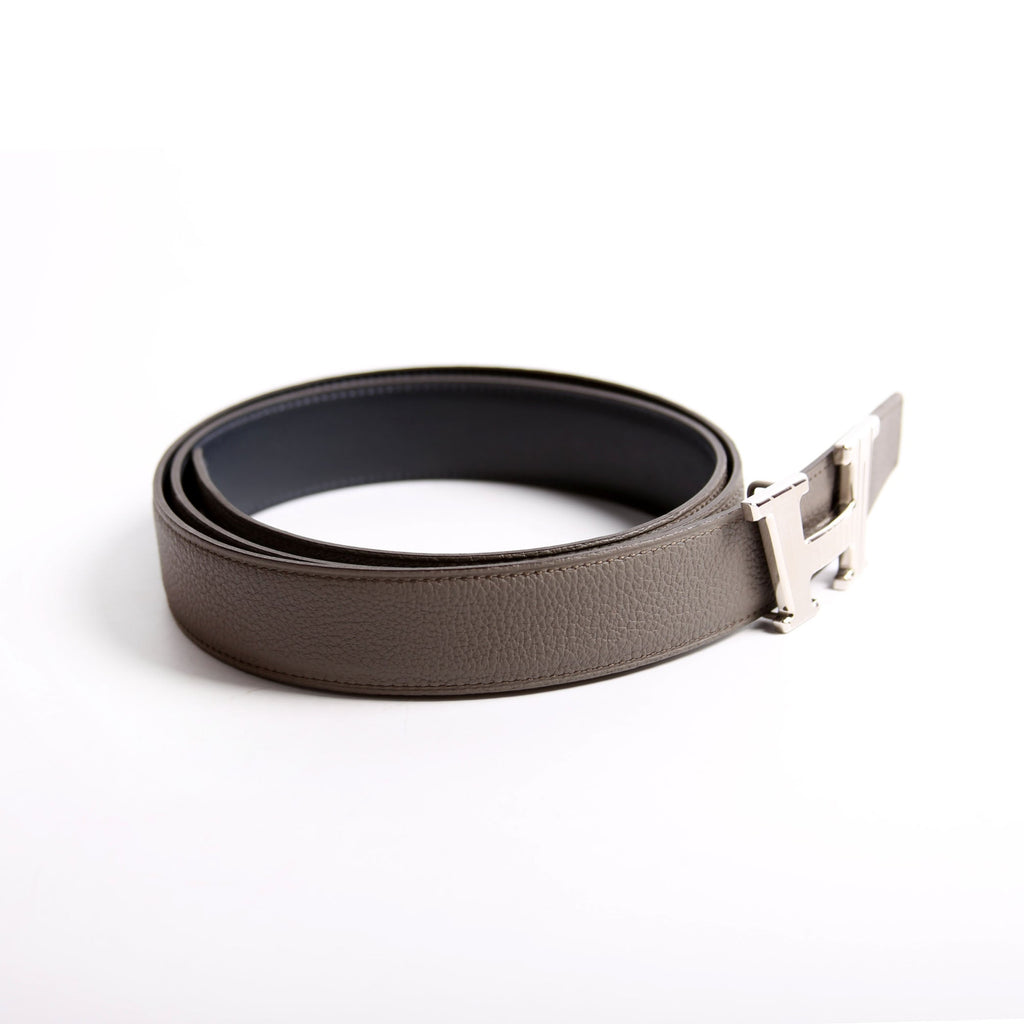 H Buckle 32MM Reversible Leather Belt Size 105 Grey/Navy