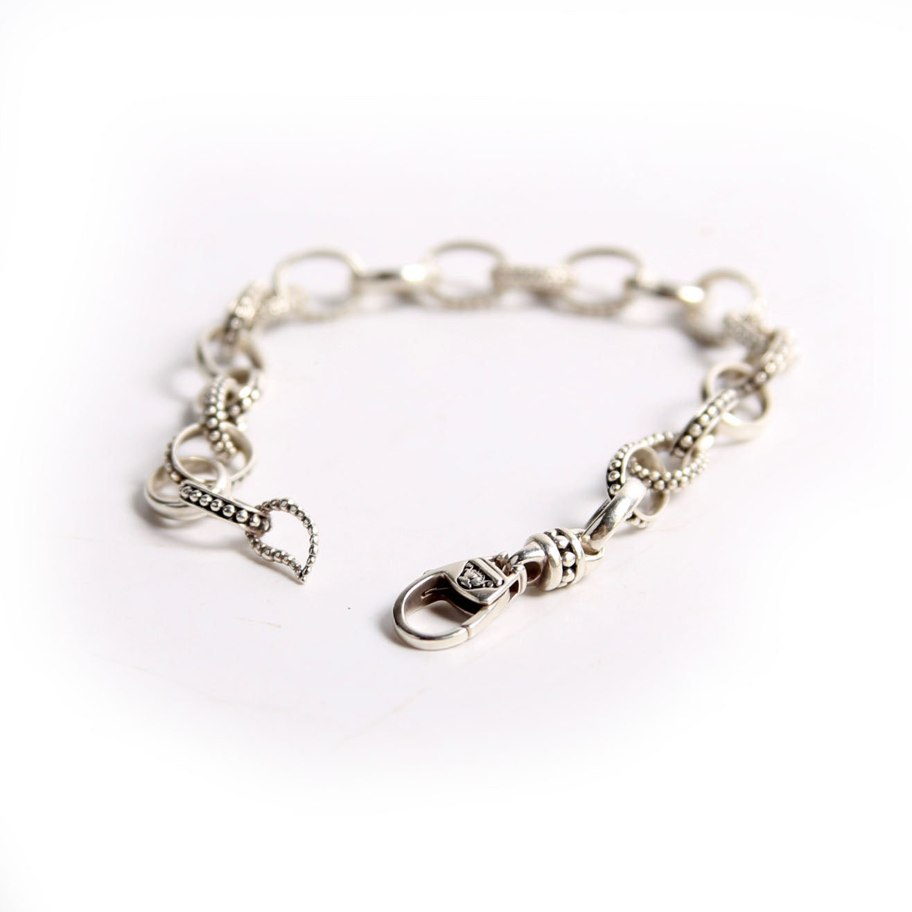 Signature Caviar Bead Link 8MM Bracelet 925