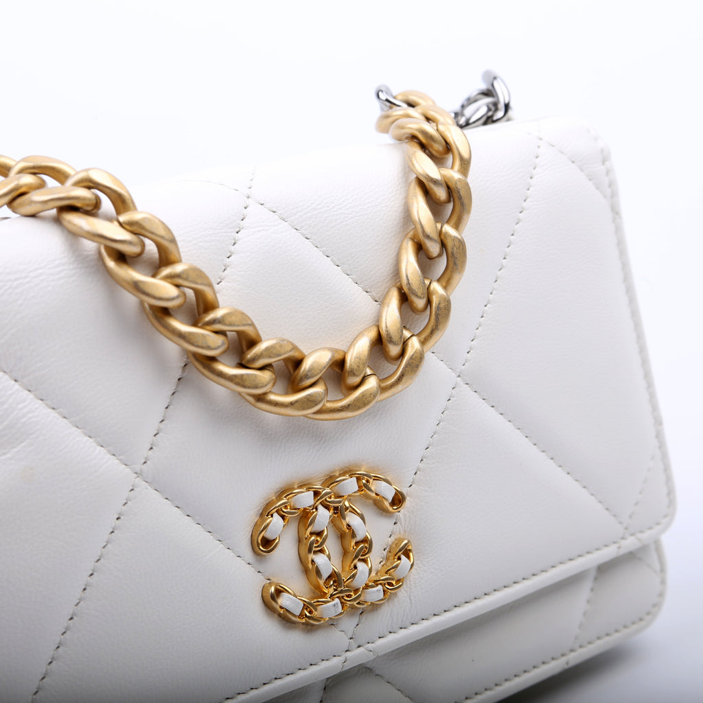 Chanel 19 WOC Quilted Lambskin 30M White