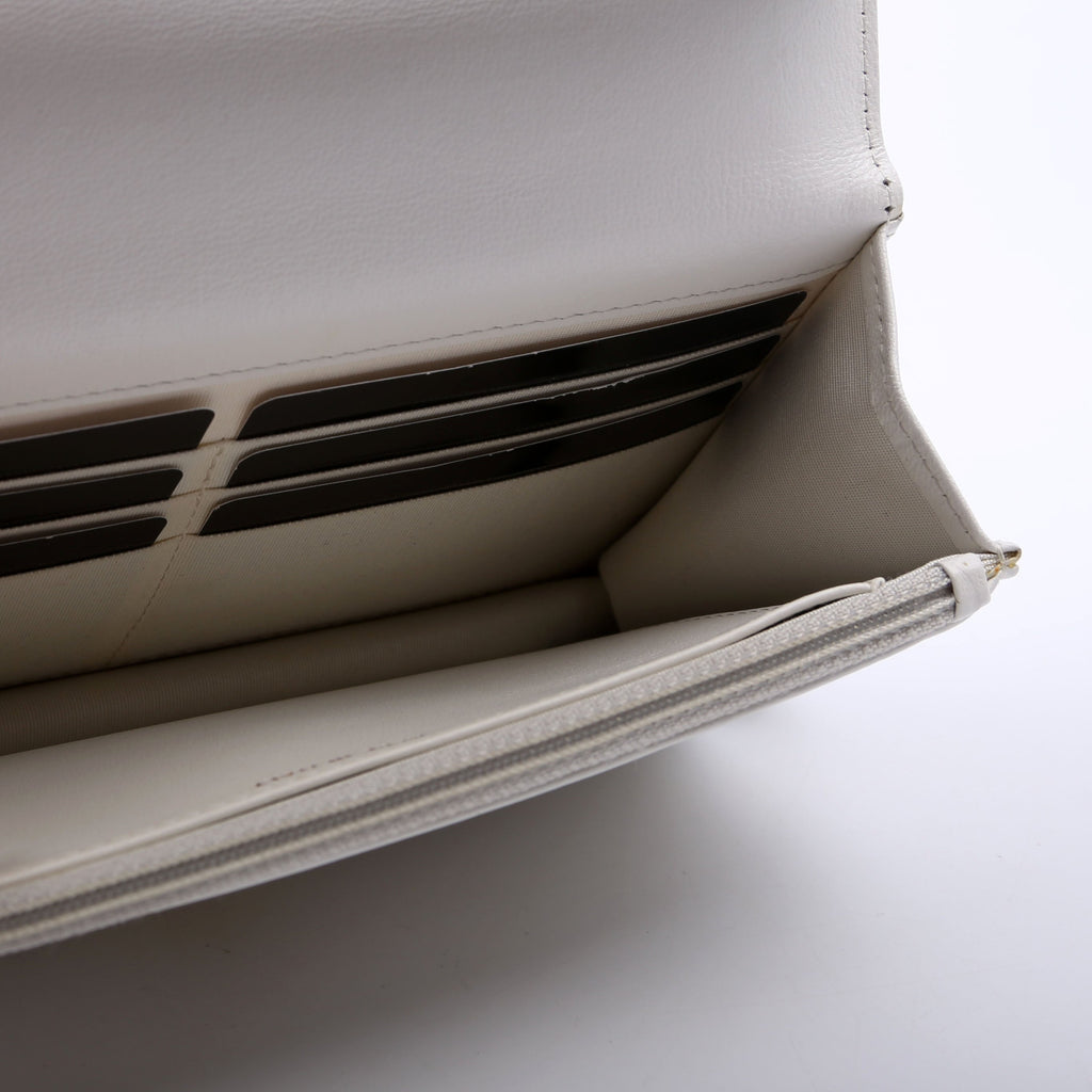 Chanel 19 WOC Quilted Lambskin 30M White