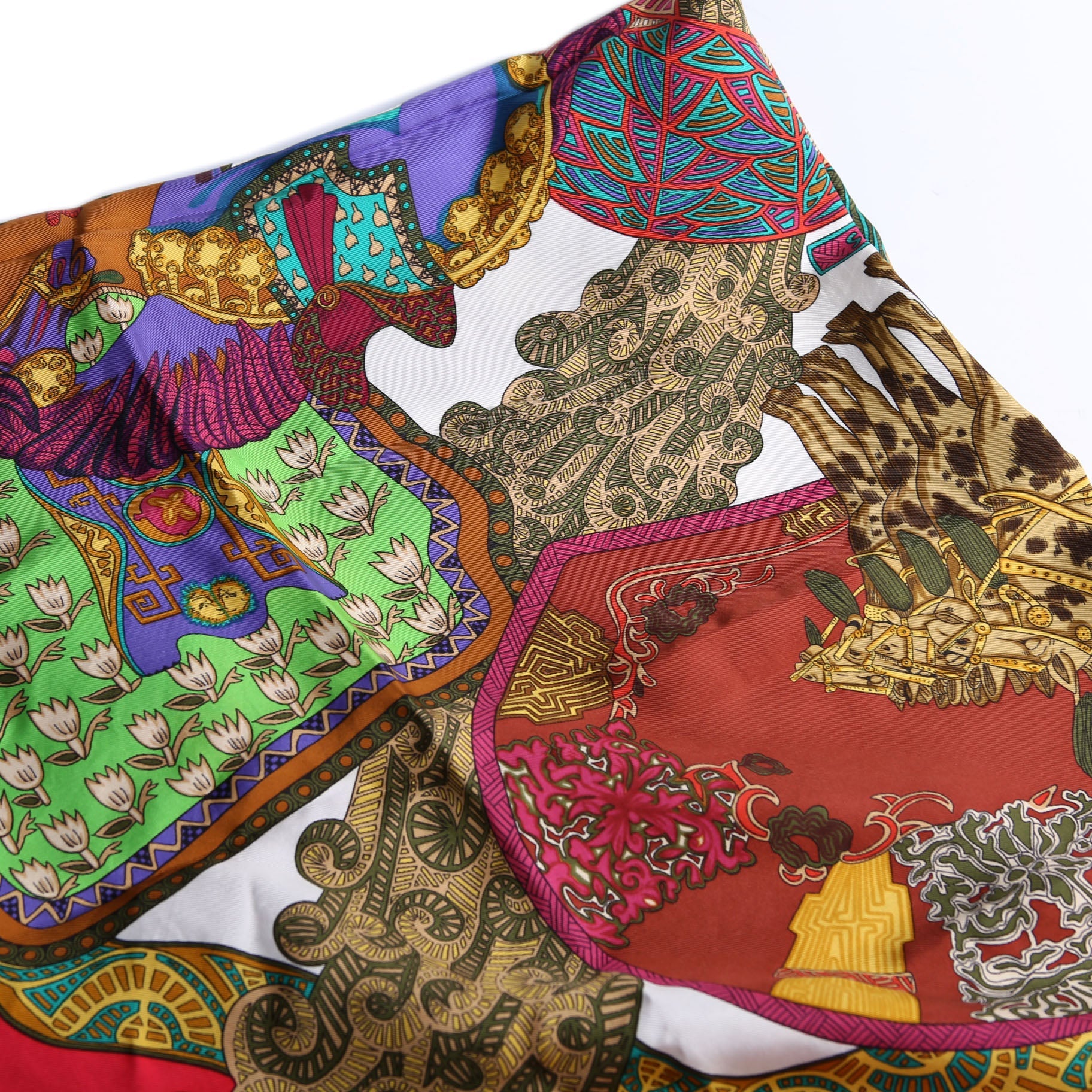 Art Des Steppes 90 Silk Scarf Red/Multicolor