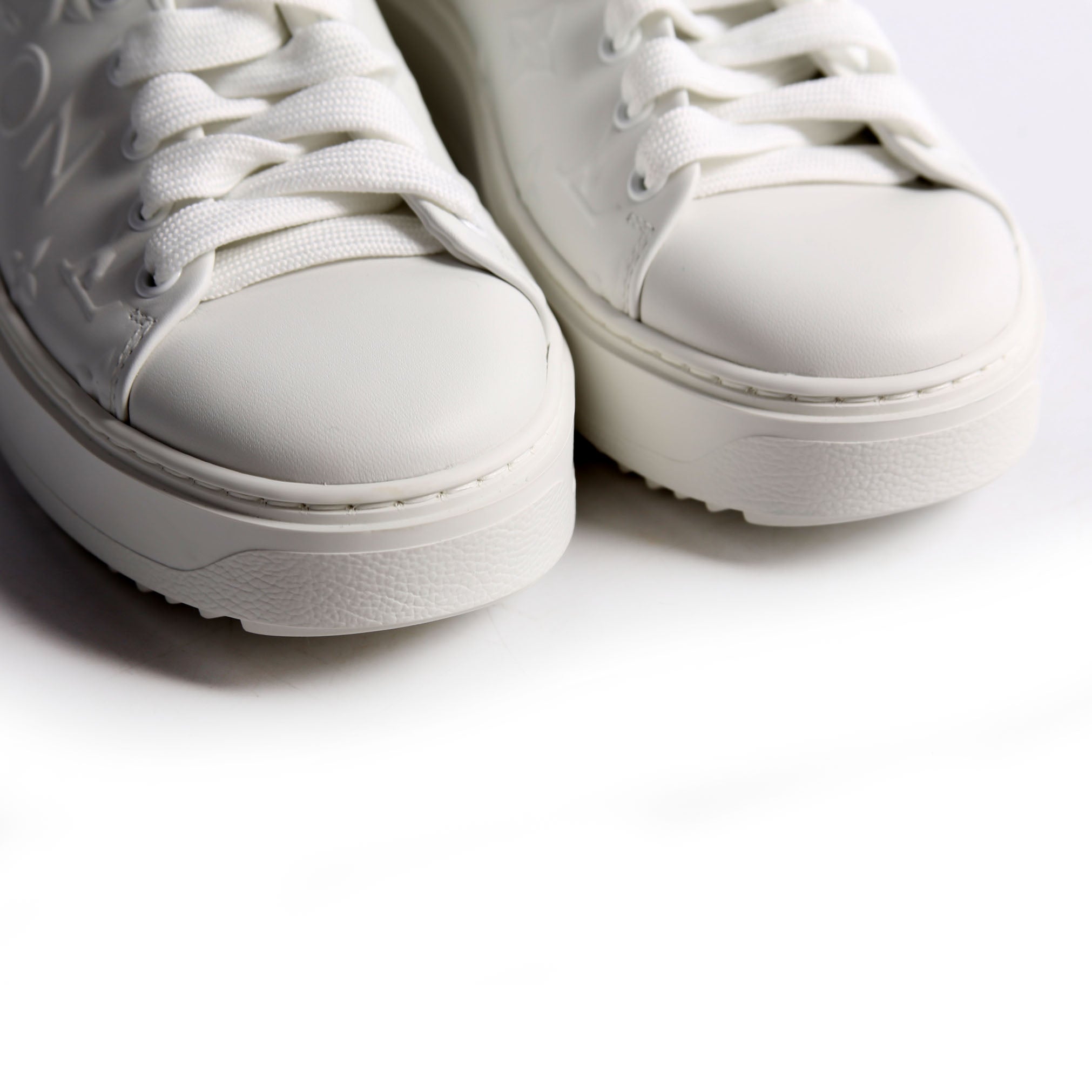 Timeout Empreinte Monogram Leather Sneakers Size 37.5 White