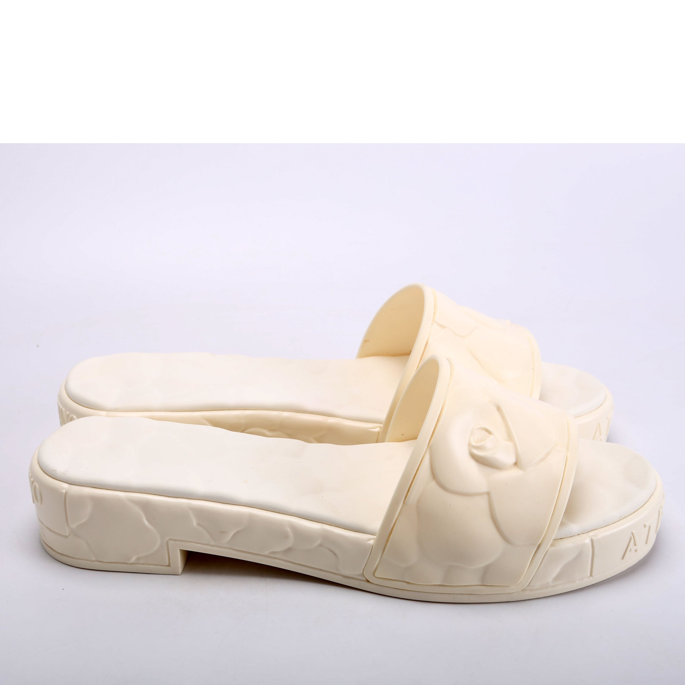 Platform Sculpted Poolside Mules Size 42 White