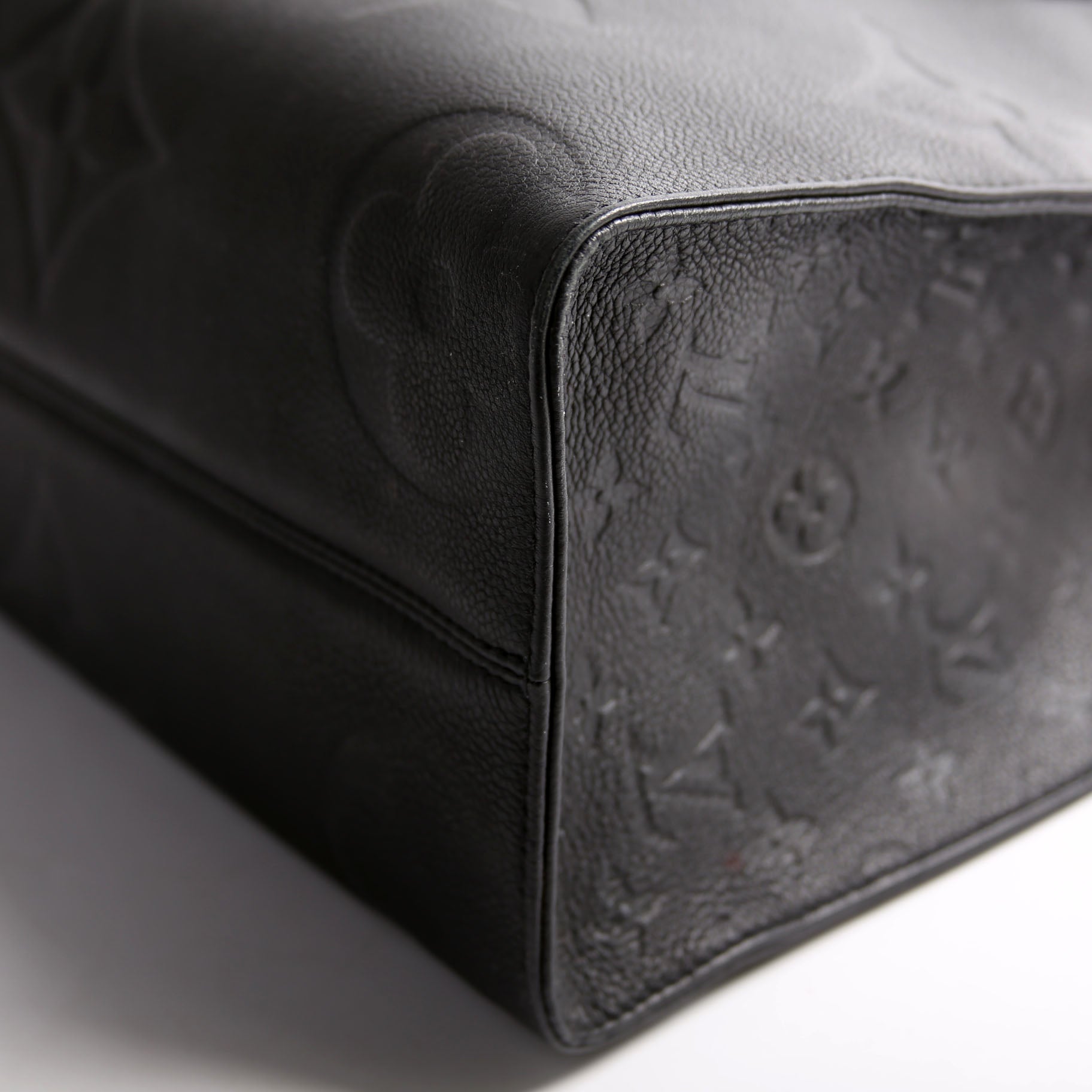 ONTHEGO MM Empreinte Black