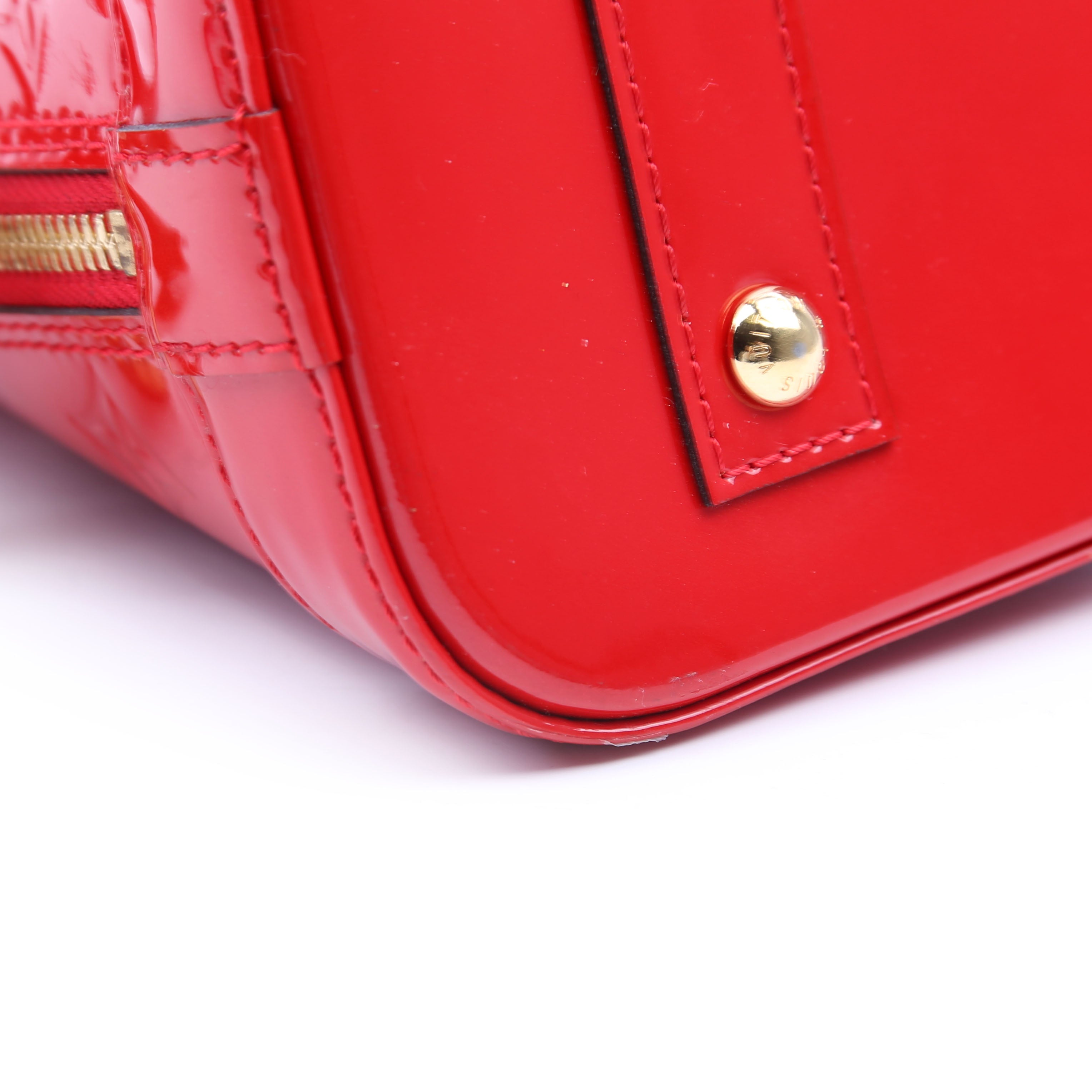Alma BB Vernis Red