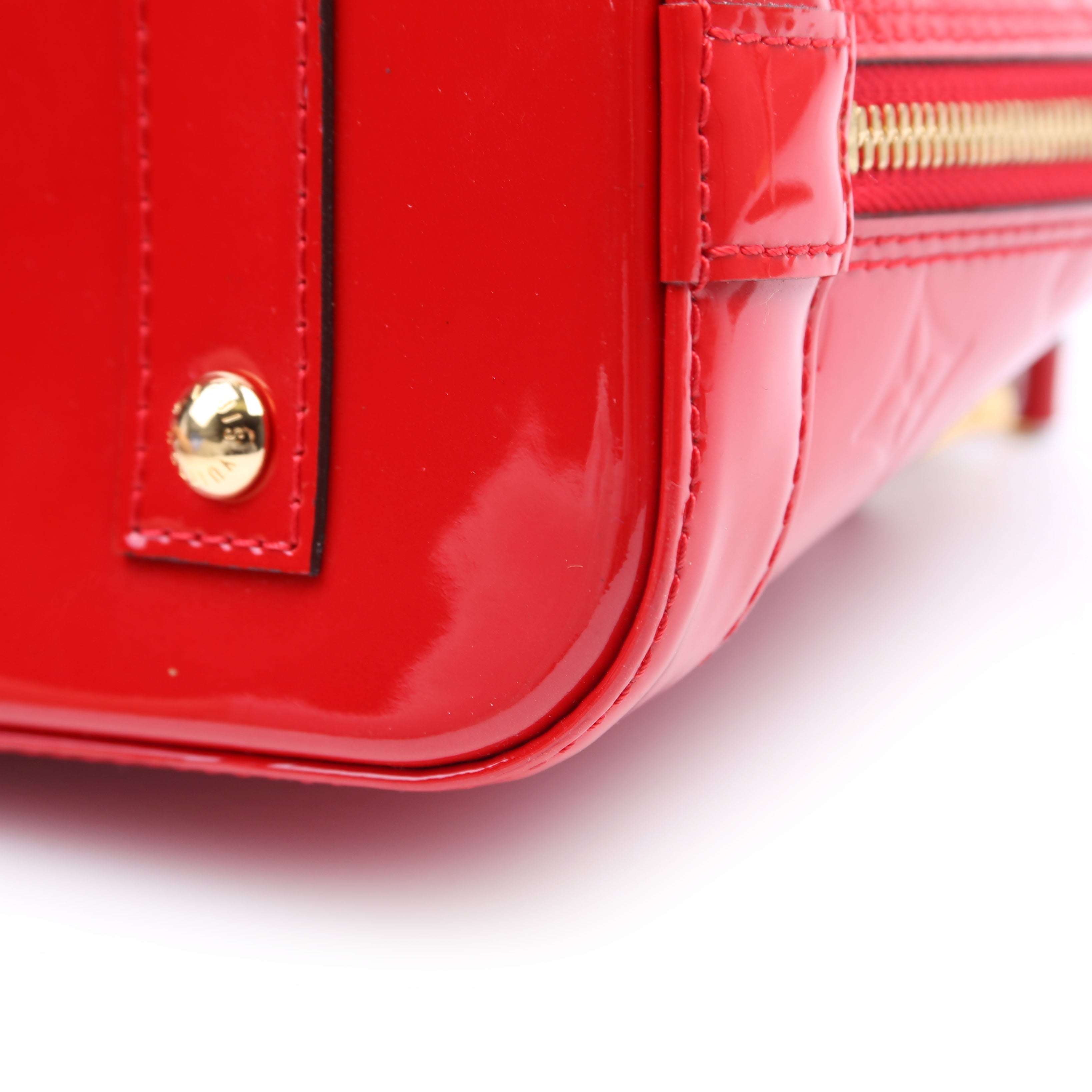 Alma BB Vernis Red