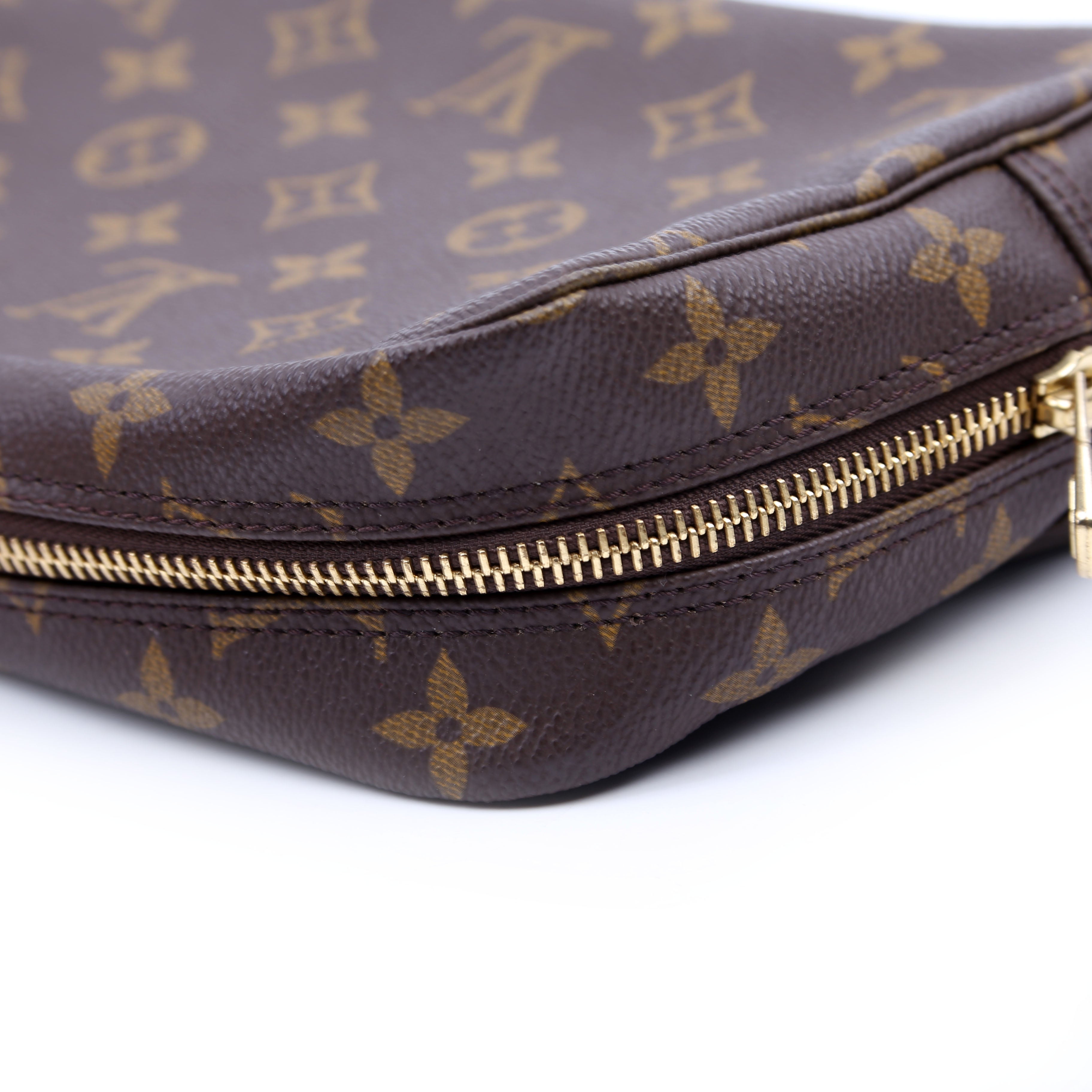 Trousse Toilette 23 Monogram