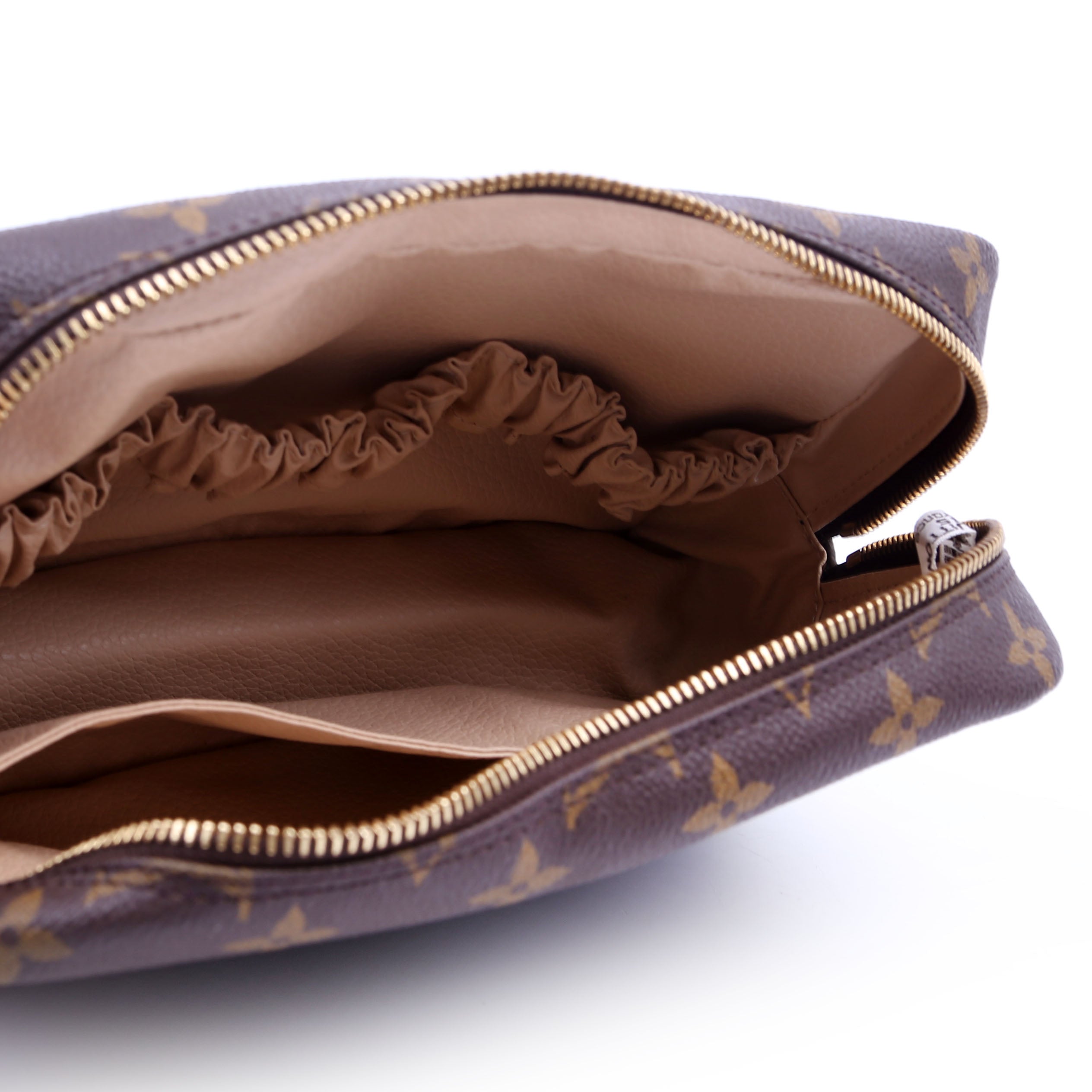 Trousse Toilette 23 Monogram