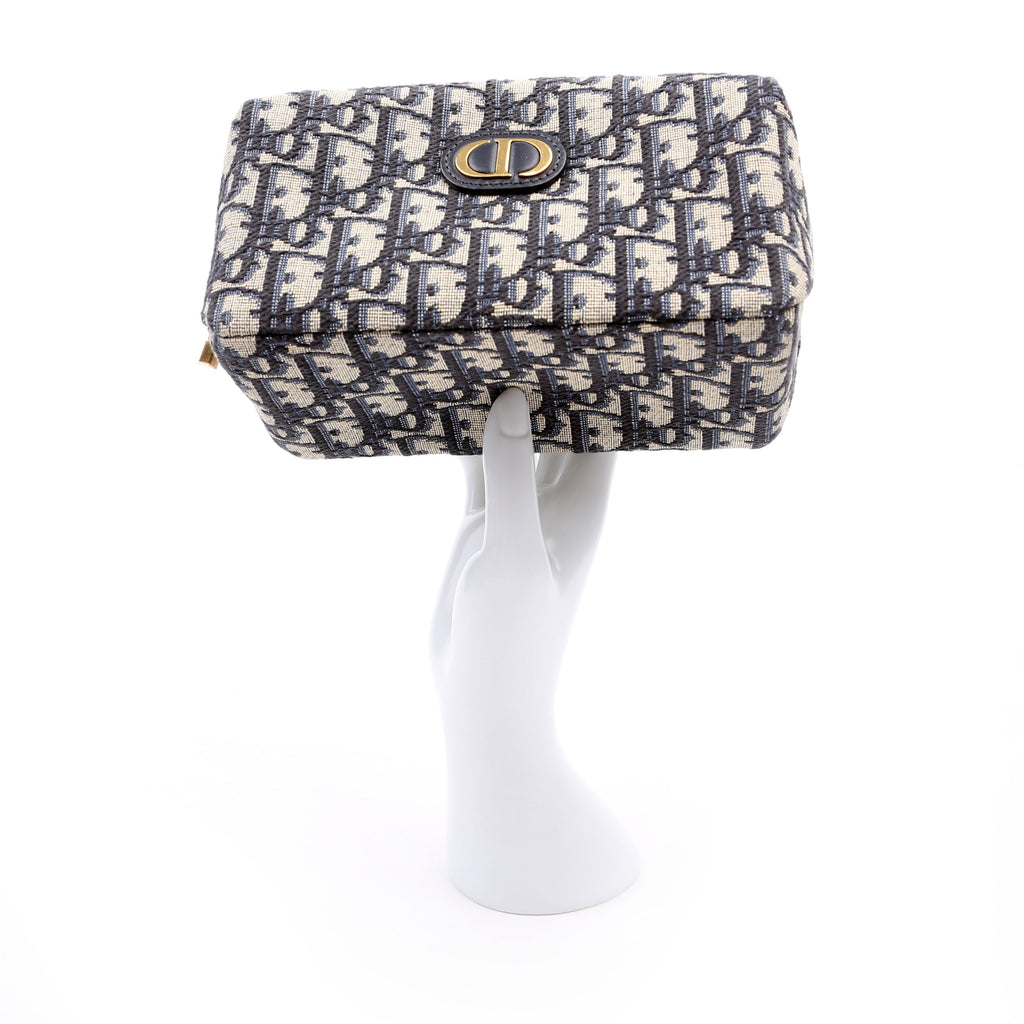 30 Montaigne Venus Pouch Oblique Navy/Beige