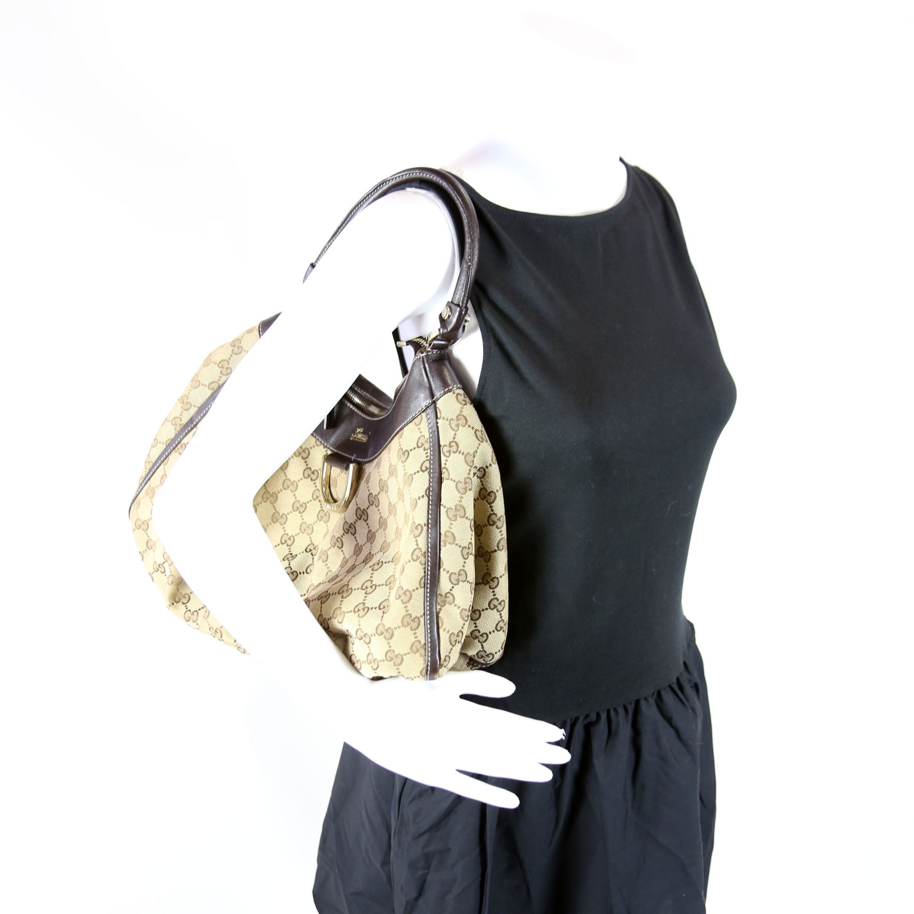 189833 GG Canvas D Ring Hobo