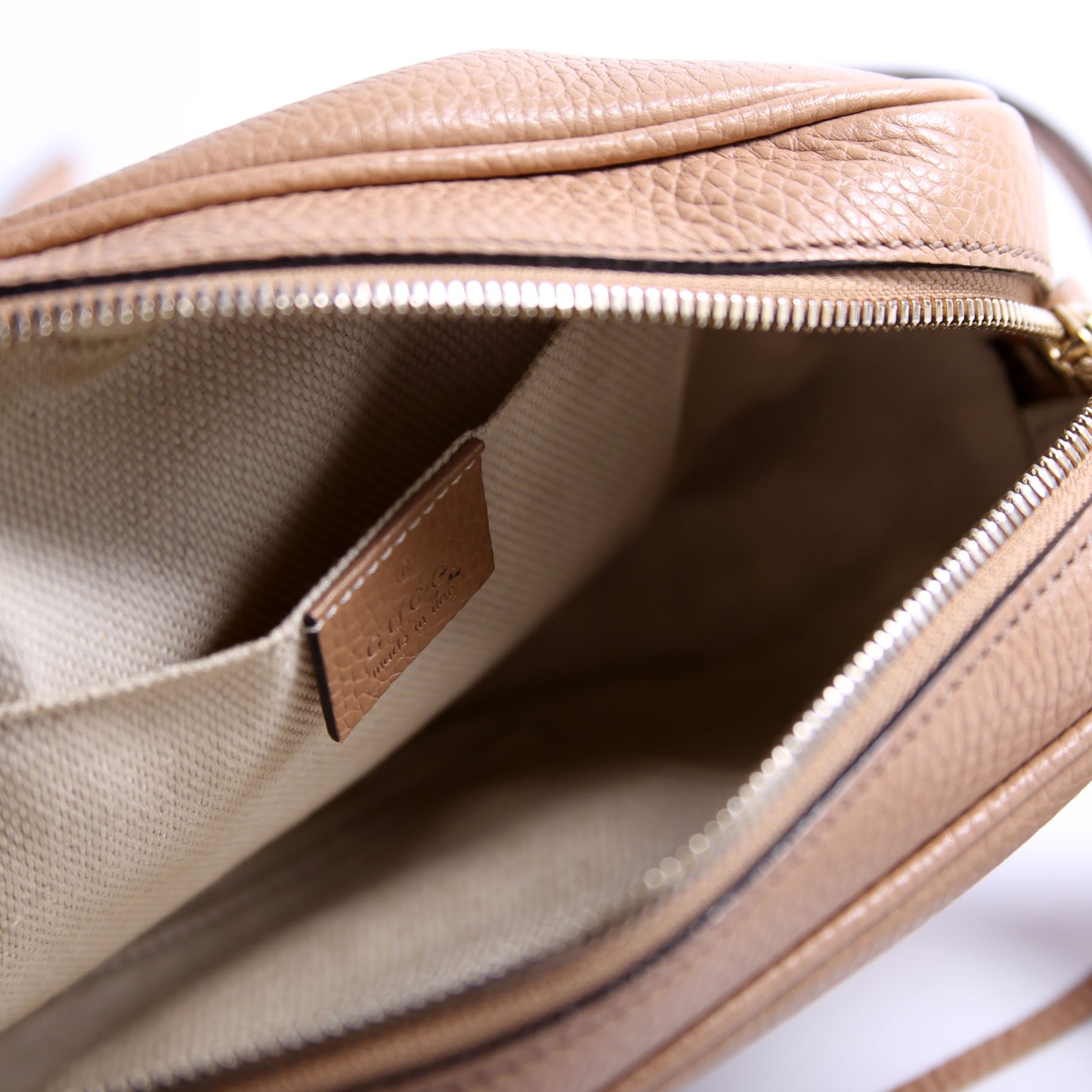 308364 Soho Disco Crossbody Tan