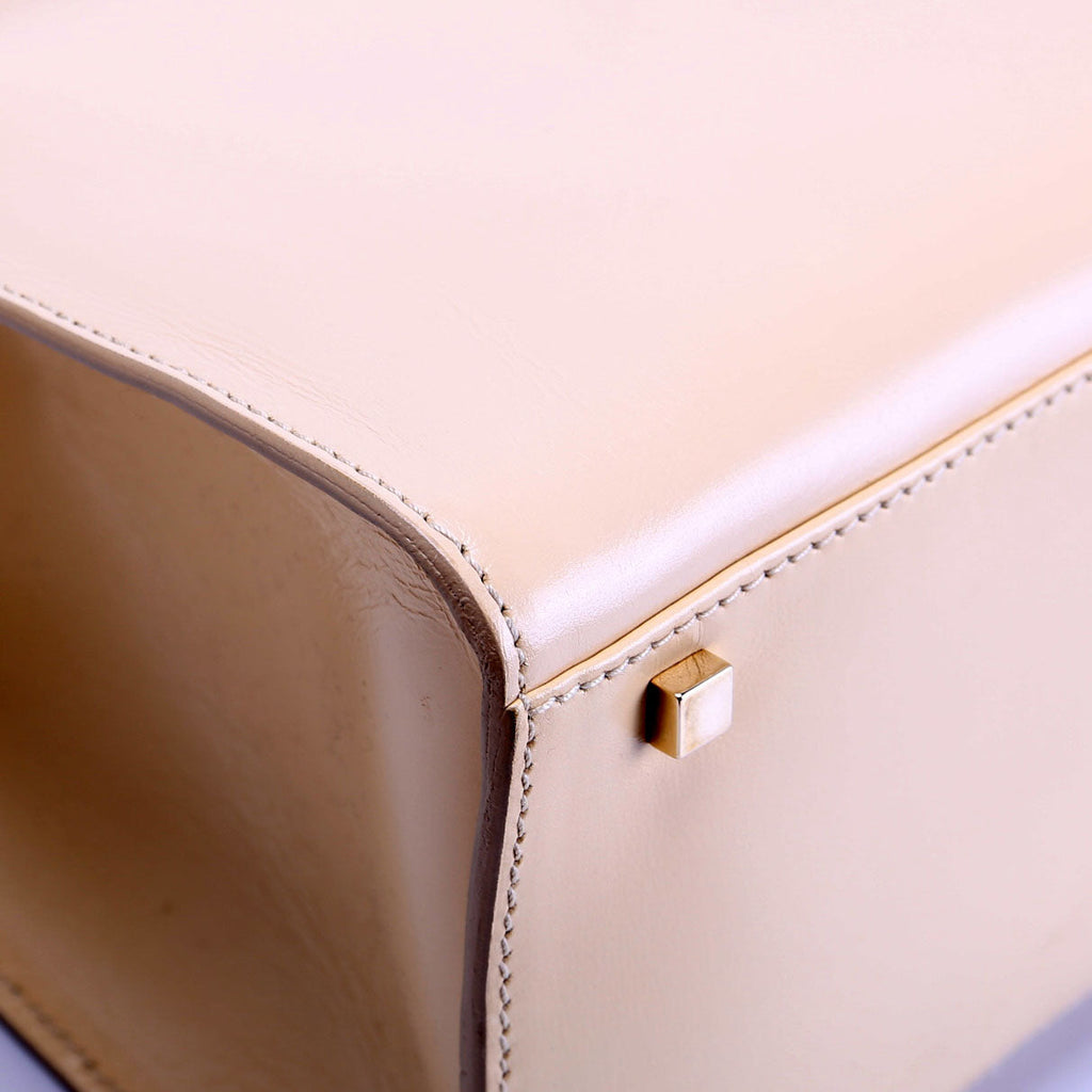 001-0857 Leather Lady Lock Top Handle Bag Vintage Beige